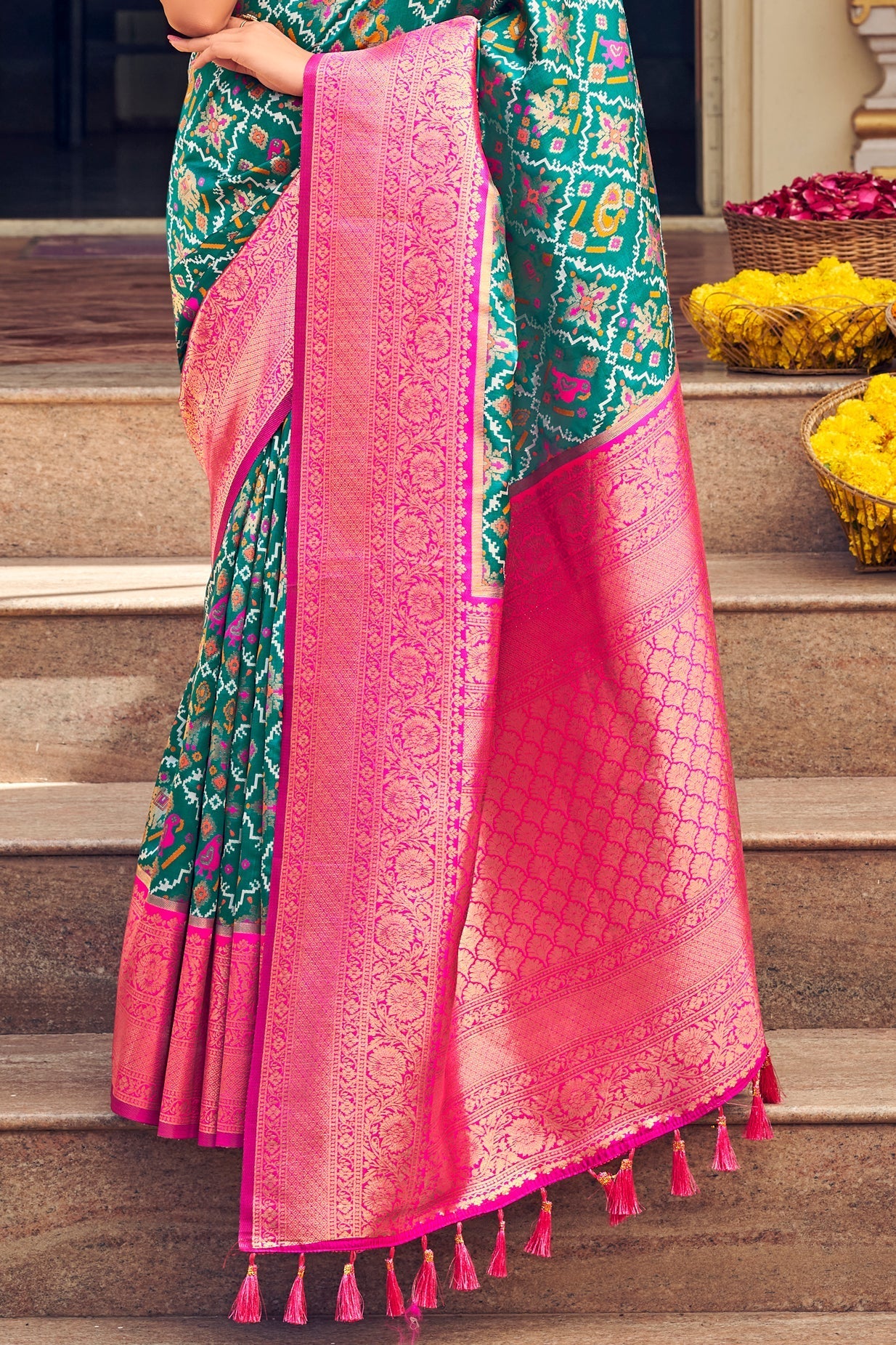 green-silk-patola-saree-zb132314_4_SareeButa.com