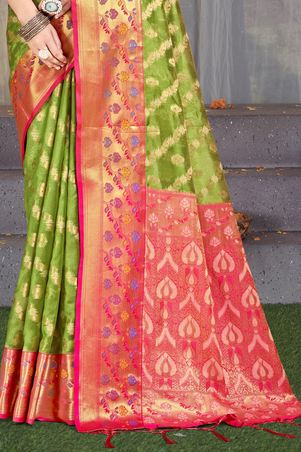 Green Silk Saree-ZB132946_3_SareeButa.com