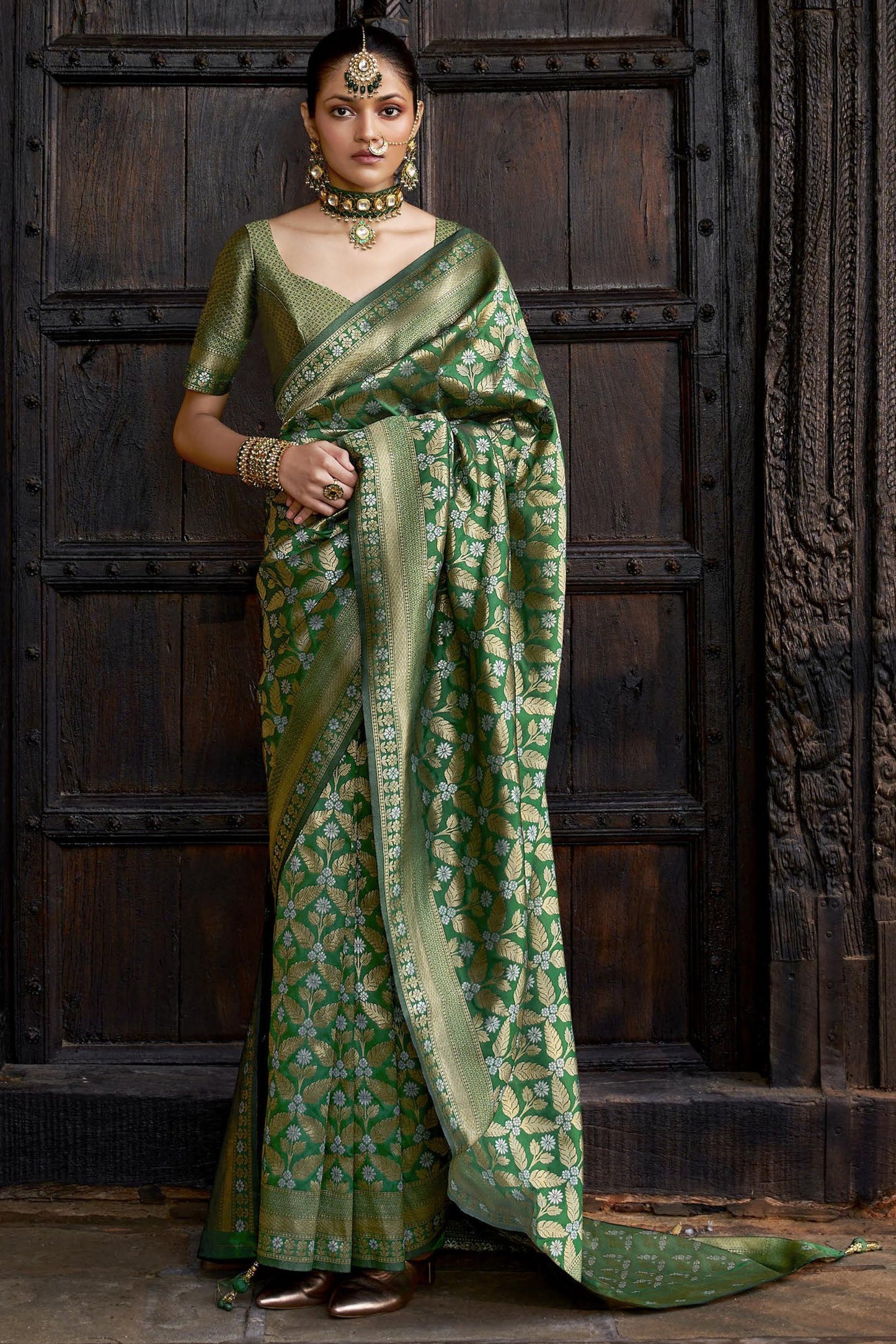 Green Woven Banarasi Saree-ZB133389_1_SareeButa.com