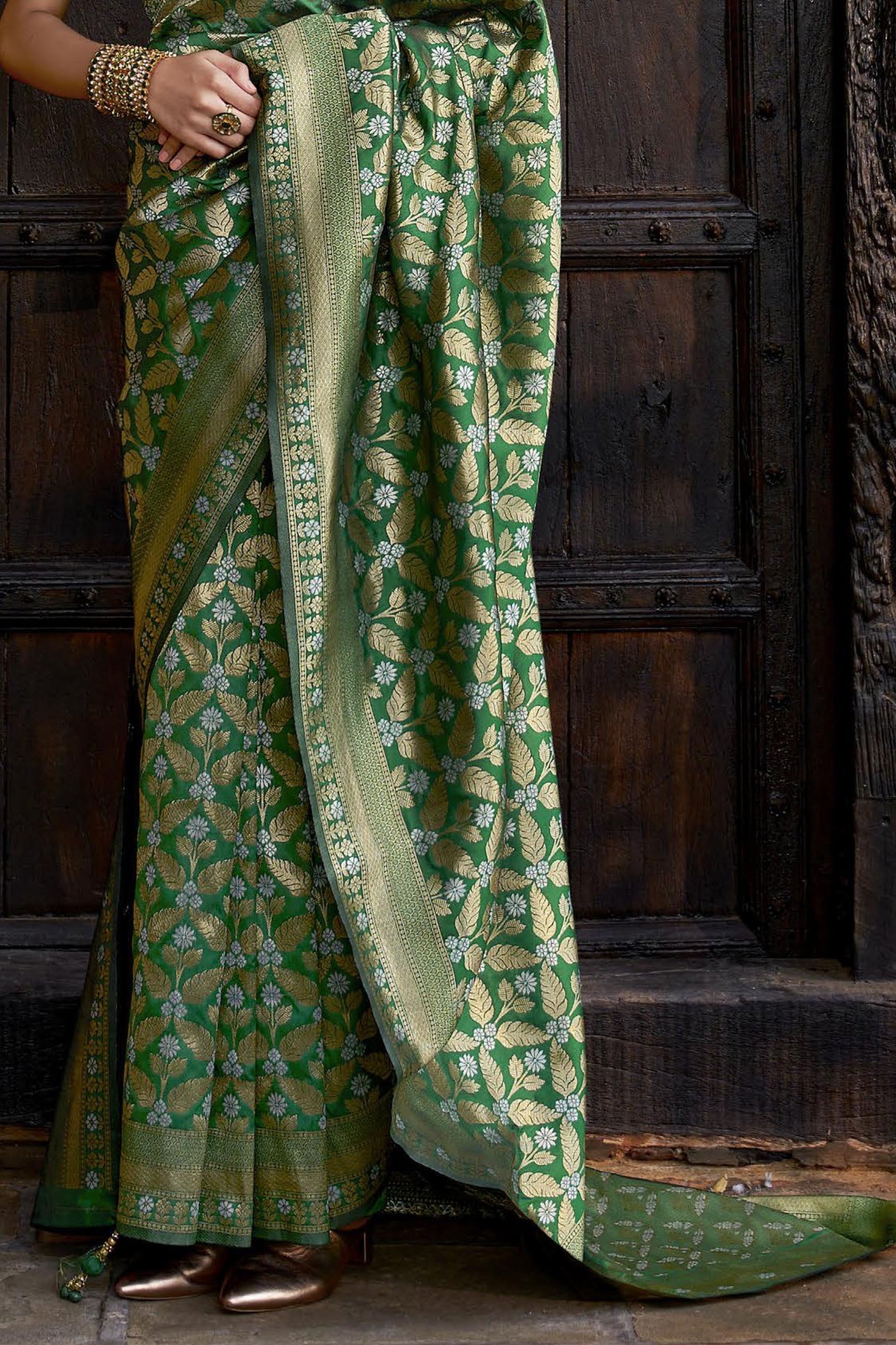 Green Woven Banarasi Saree-ZB133389_4_SareeButa.com