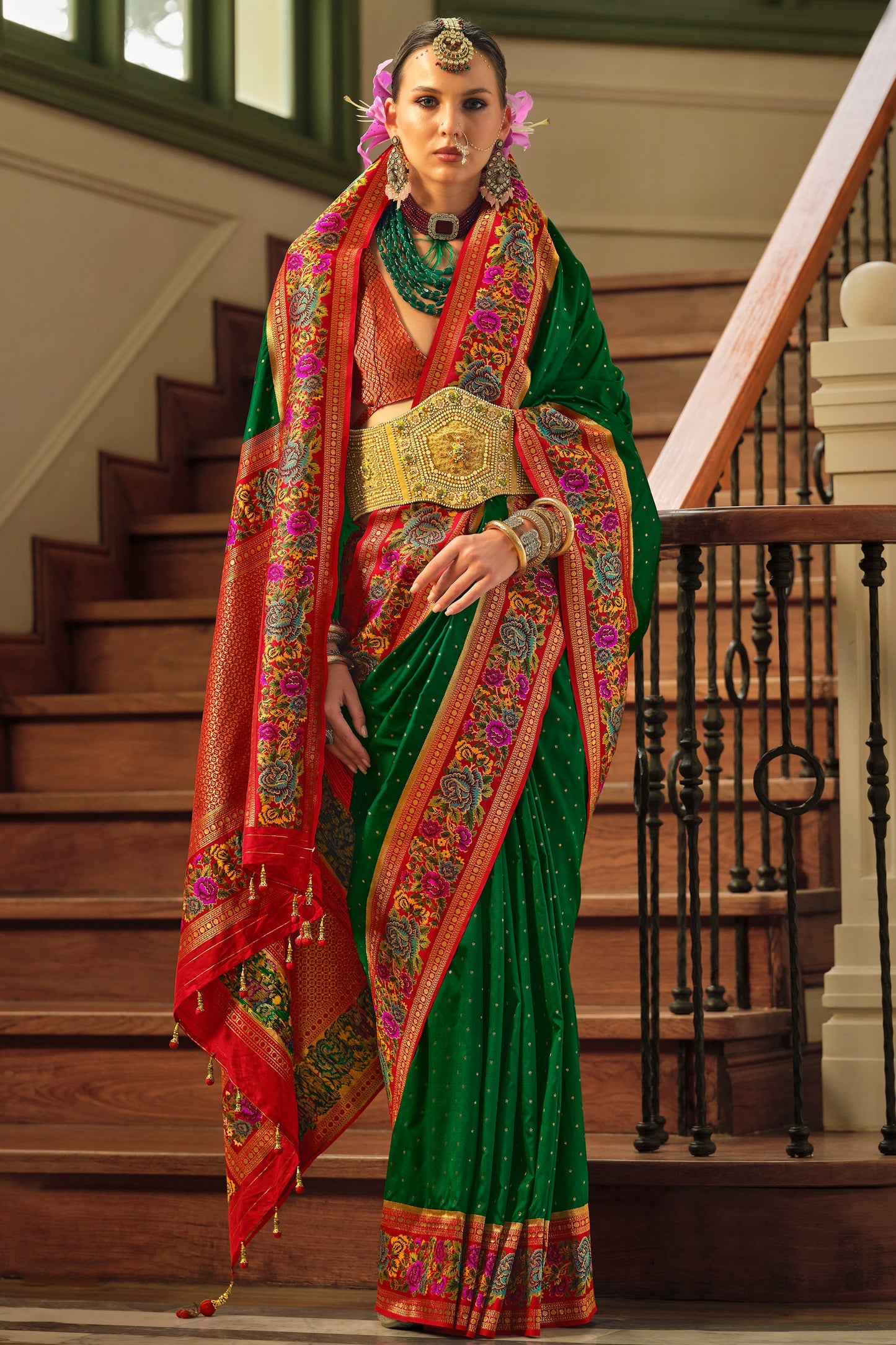 Green Woven Banarasi Saree-ZB133627_3_SareeButa.com