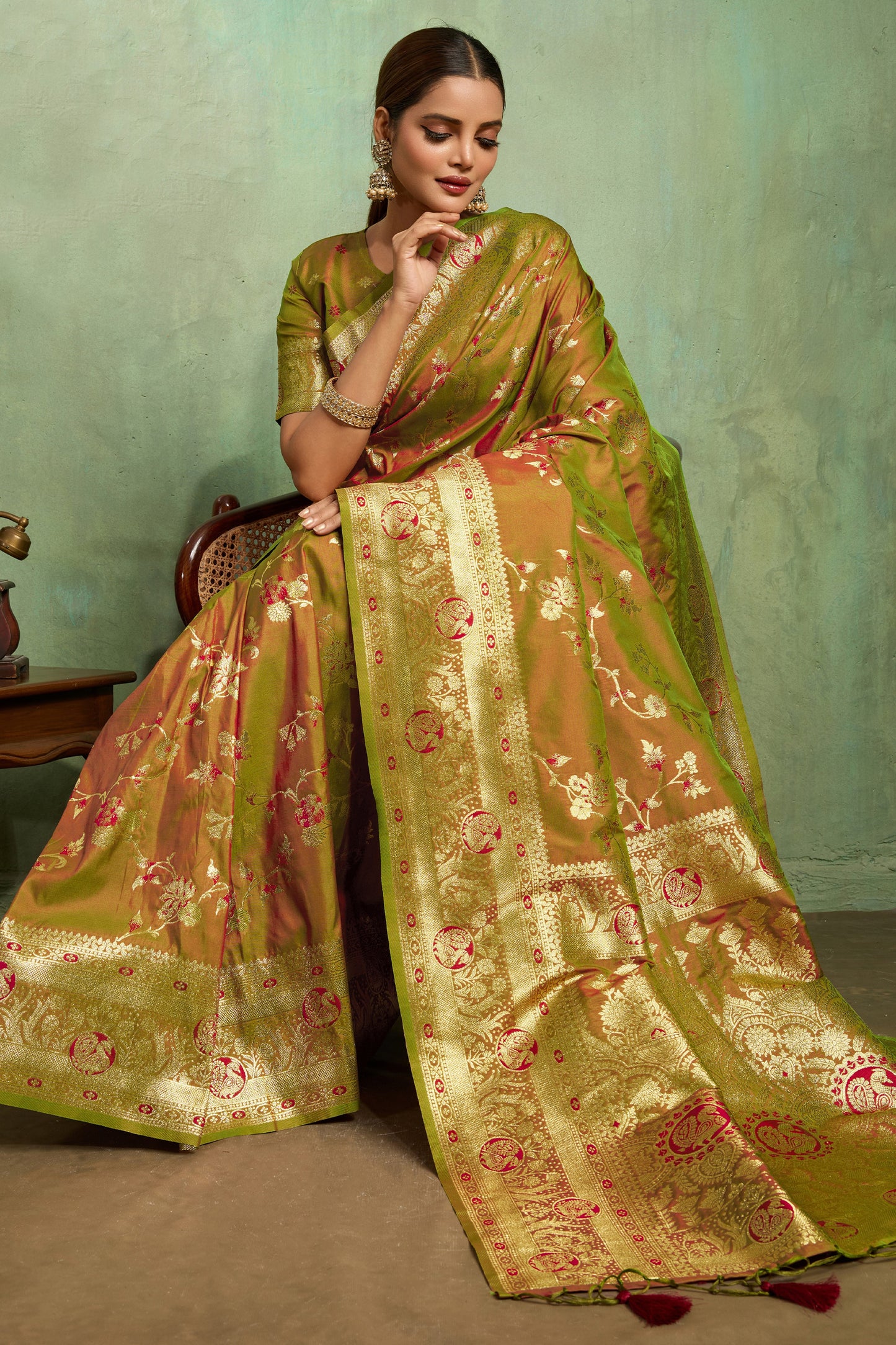Green Woven Banarasi Silk Saree-SAR11799_1_SareeButa.com