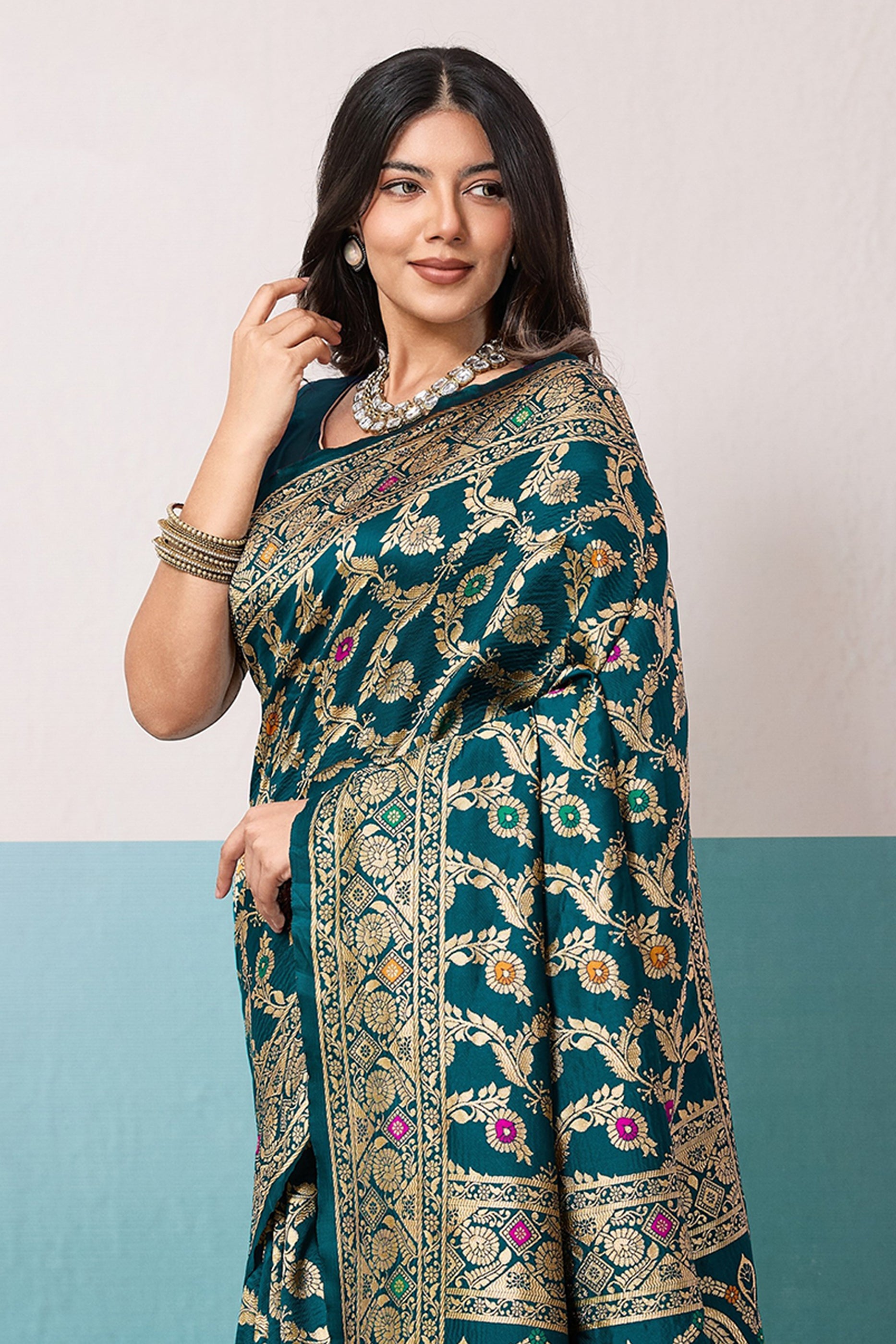 Green Woven Banarasi Silk Saree-SAR12563_4_SareeButa.com