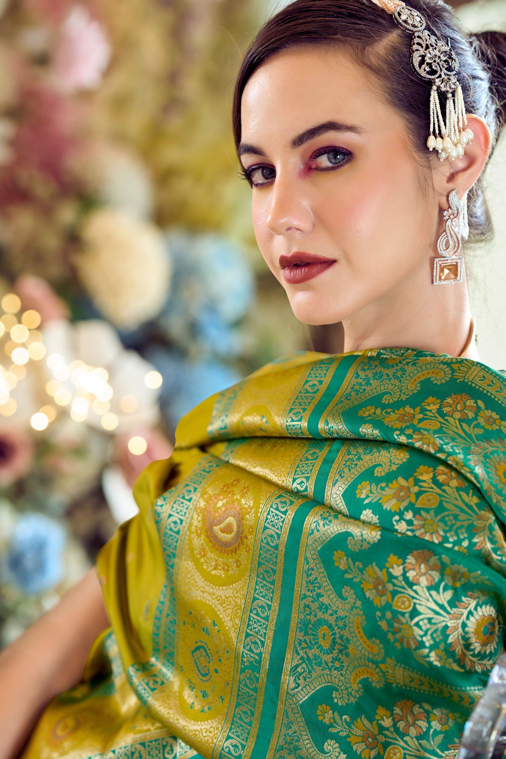 Green Woven Banarasi Silk Saree-ZB134347_2_SareeButa.com