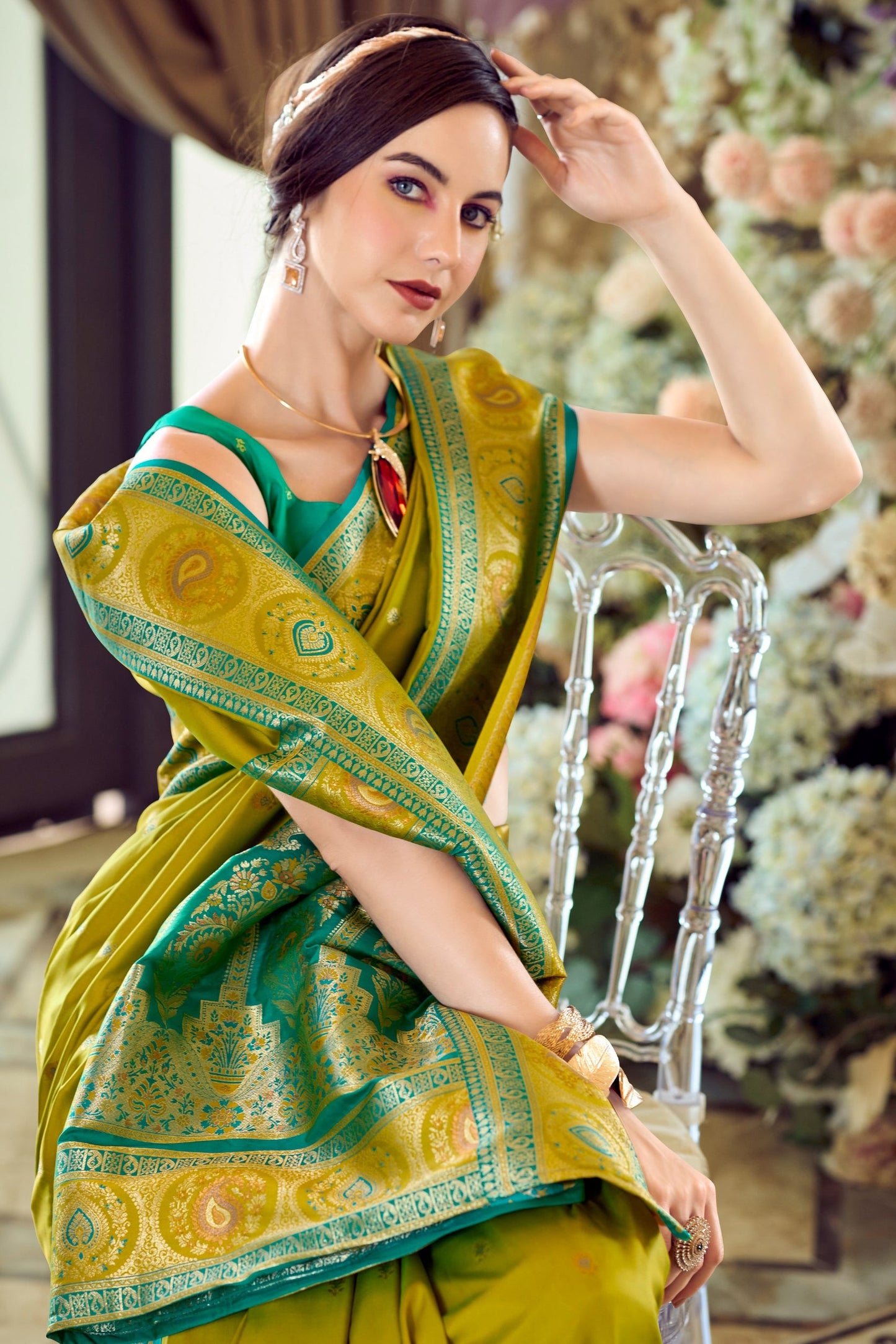Green Woven Banarasi Silk Saree-ZB134347_3_SareeButa.com