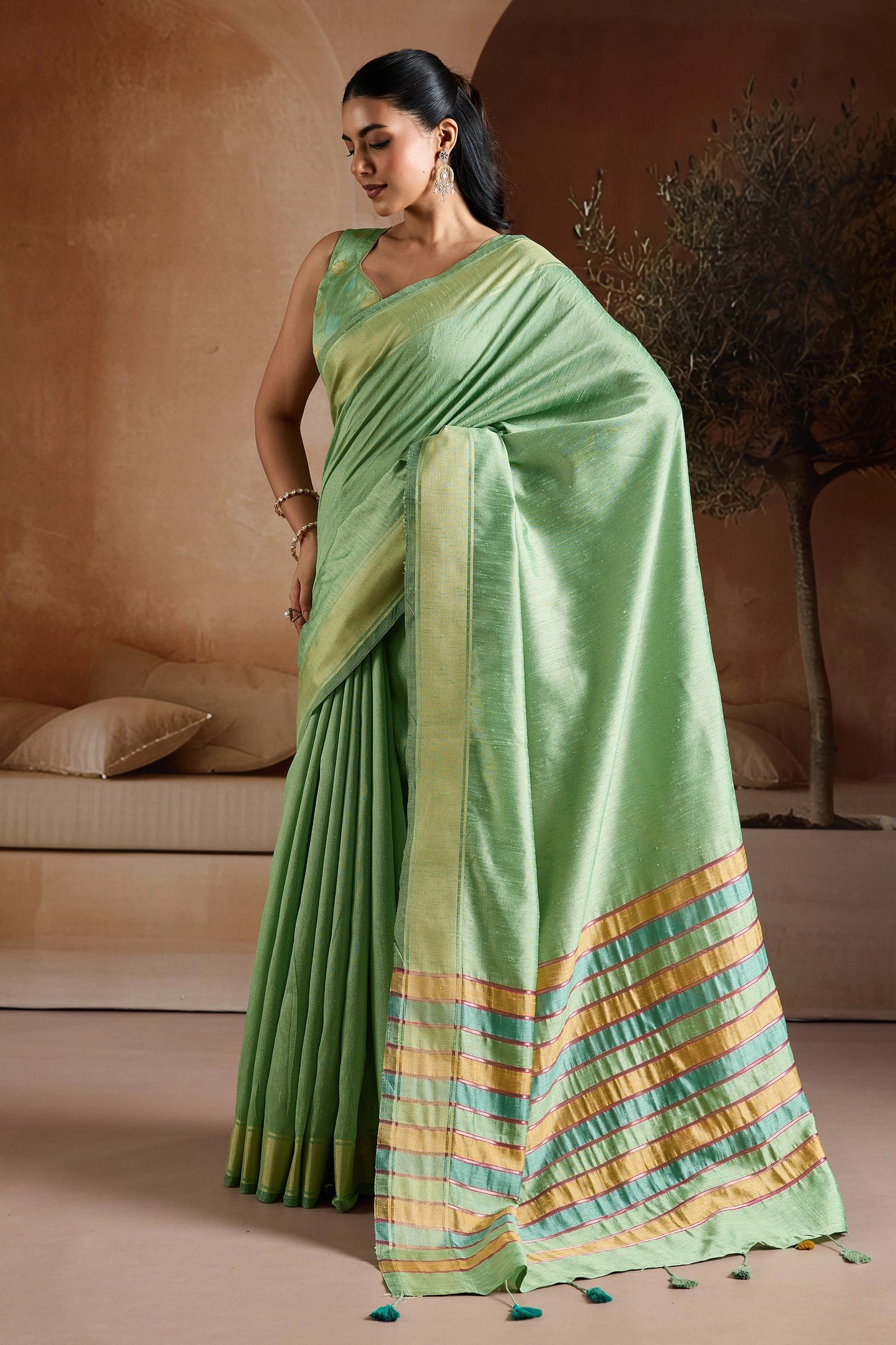 Green Woven Bhagalpuri Silk Saree-SAR11191_4_SareeButa.com