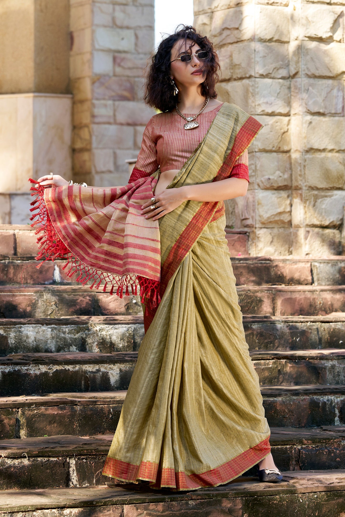 Green Woven Cotton Silk Saree-ZB134031_2_SareeButa.com