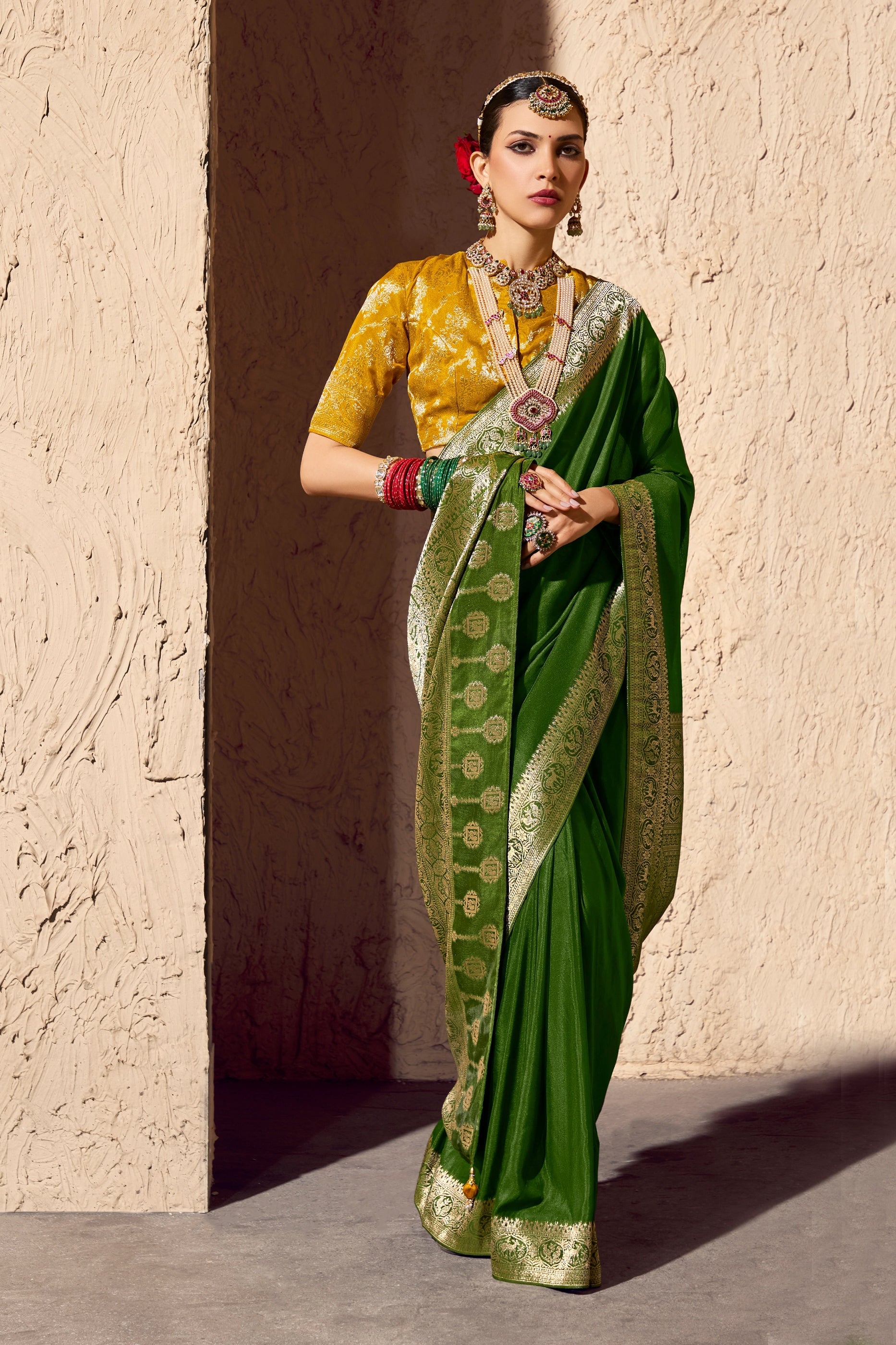 Green Woven Crepe Georgette Saree-SAR10994_4_SareeButa.com