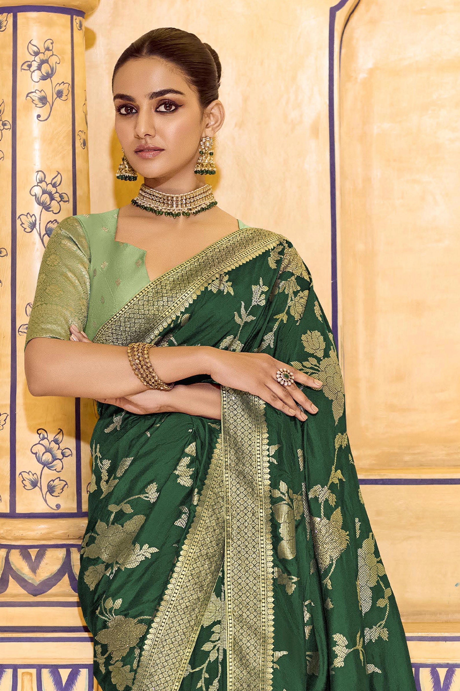 Green Woven Crepe Silk Saree-SAR11164_3_SareeButa.com