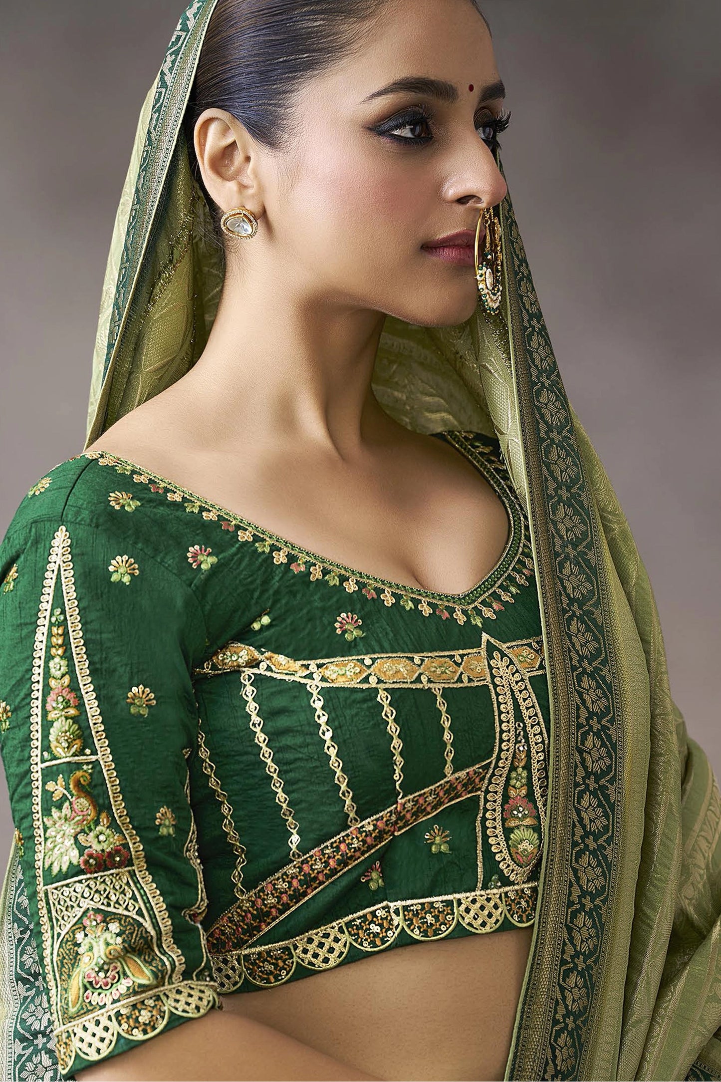 Green Woven Crepe Silk Saree-SAR11602_3_SareeButa.com