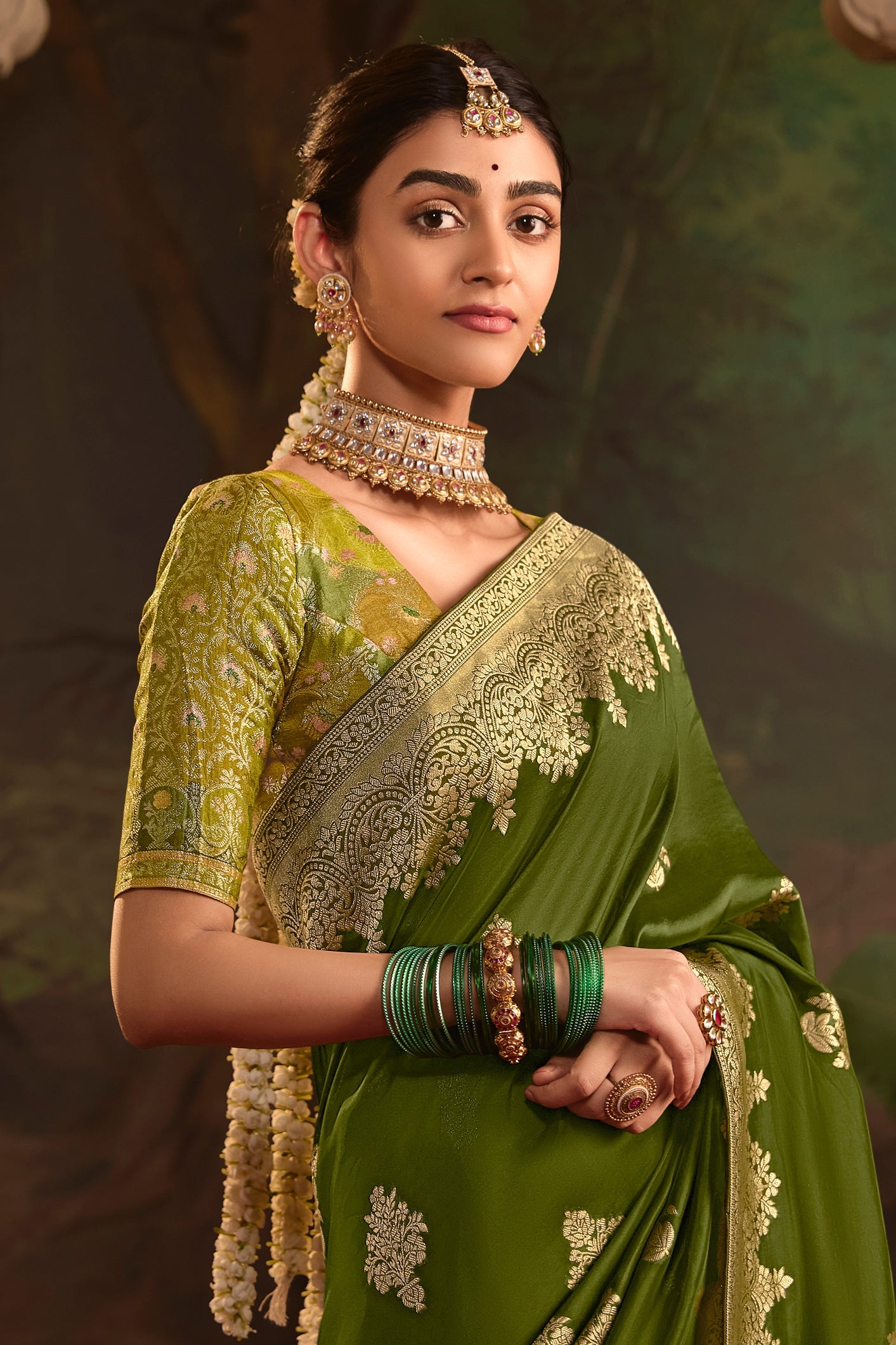 Green Woven Crepe Silk Saree-ZB133582_2_SareeButa.com