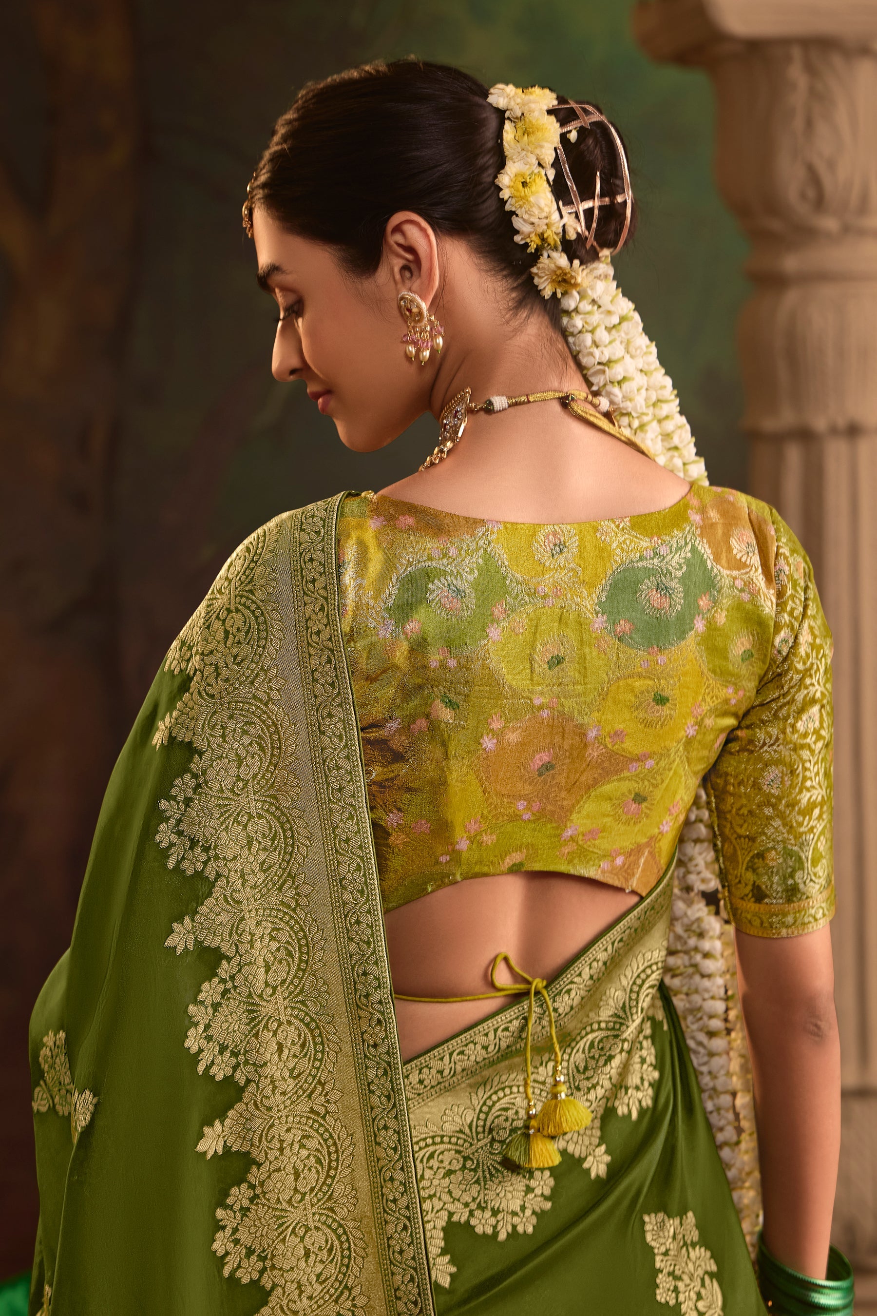 Green Woven Crepe Silk Saree-ZB133582_4_SareeButa.com