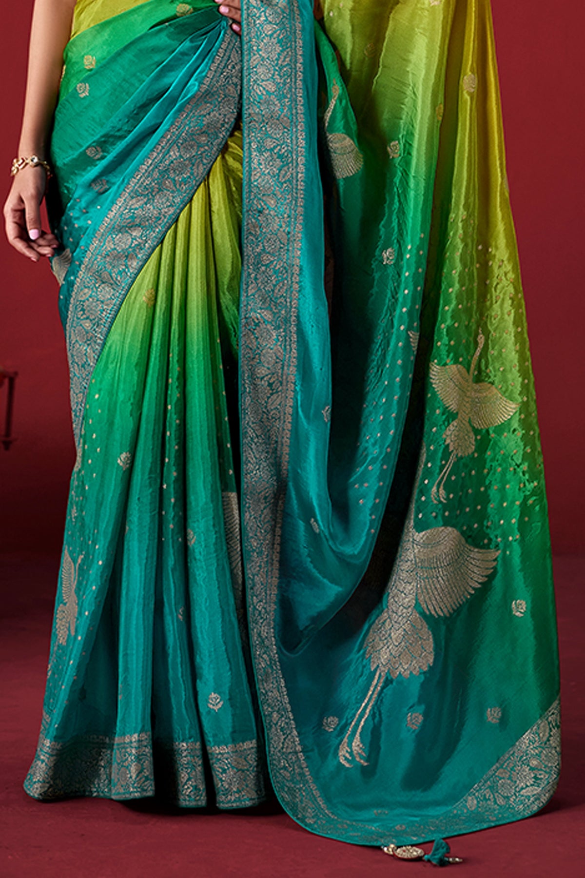 Green Woven Dola Crepe Silk Saree-SAR13414_6_SareeButa.com