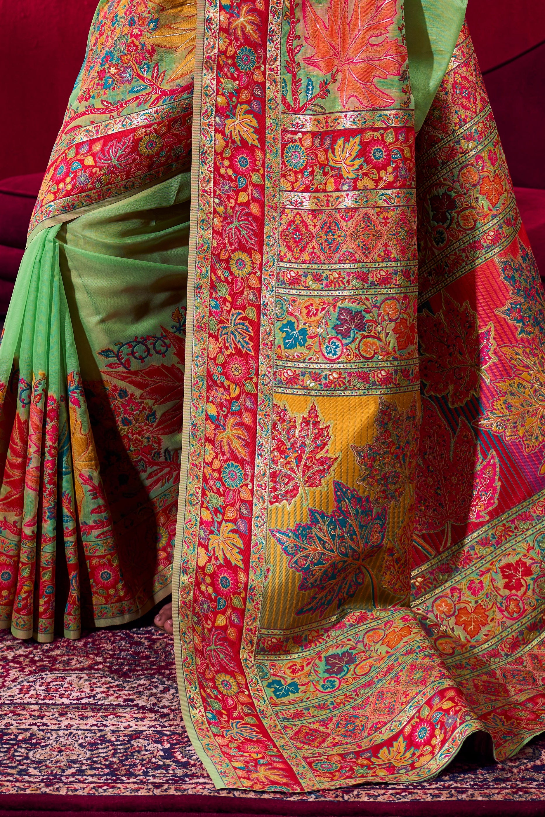 Green Woven Kashmiri Jamewar Modal Silk Saree-SAR12360_5_SareeButa.com