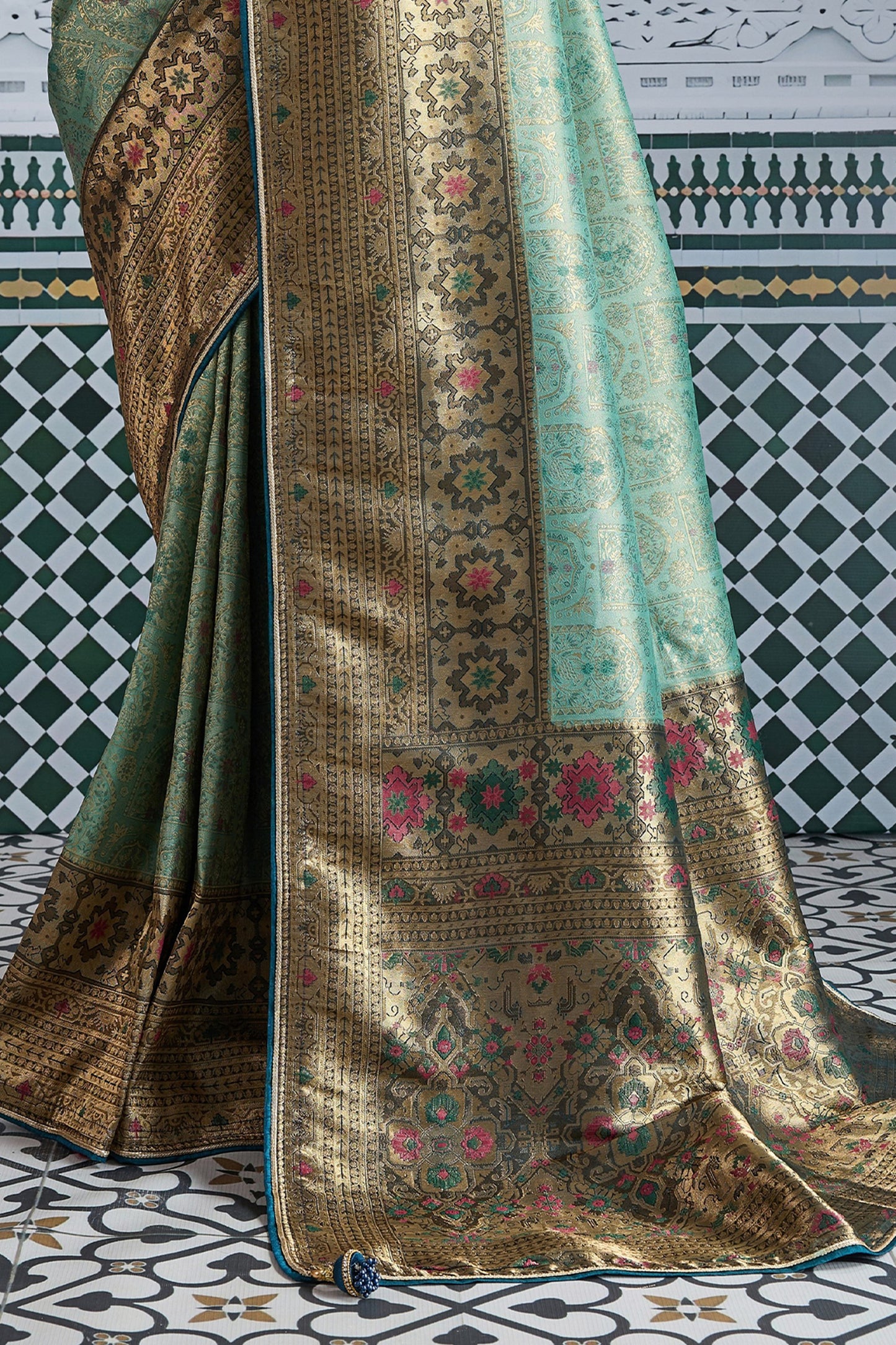Green Woven Meenakari Silk Saree-SAR11791_5_SareeButa.com