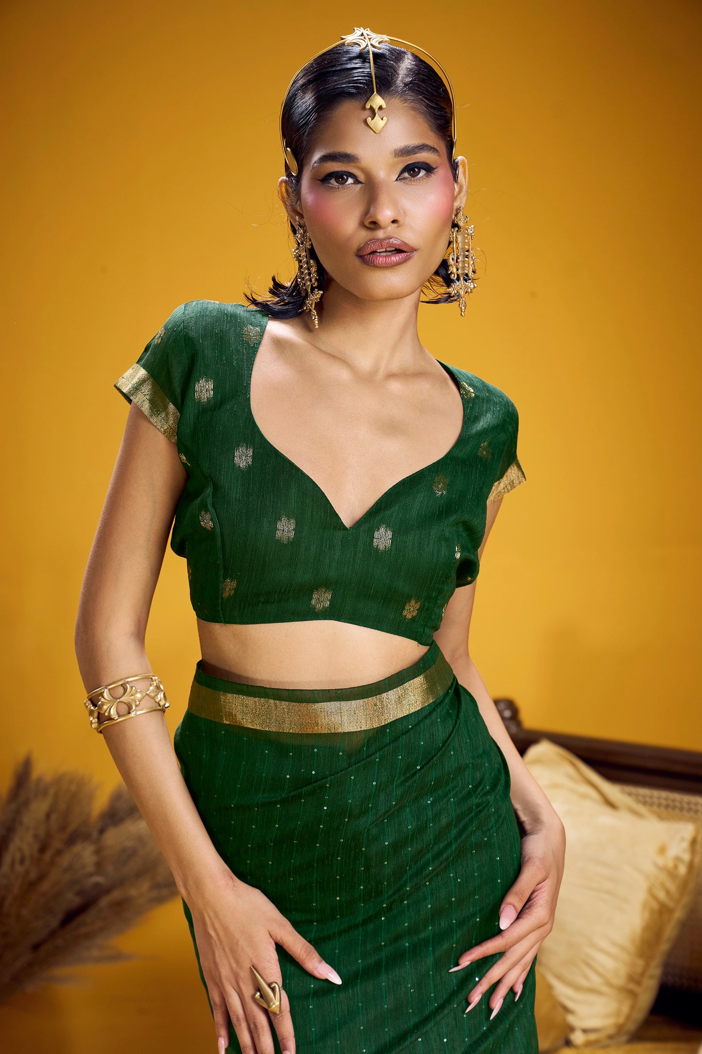 Green Woven Munga Silk Saree-SAR12337_4_SareeButa.com