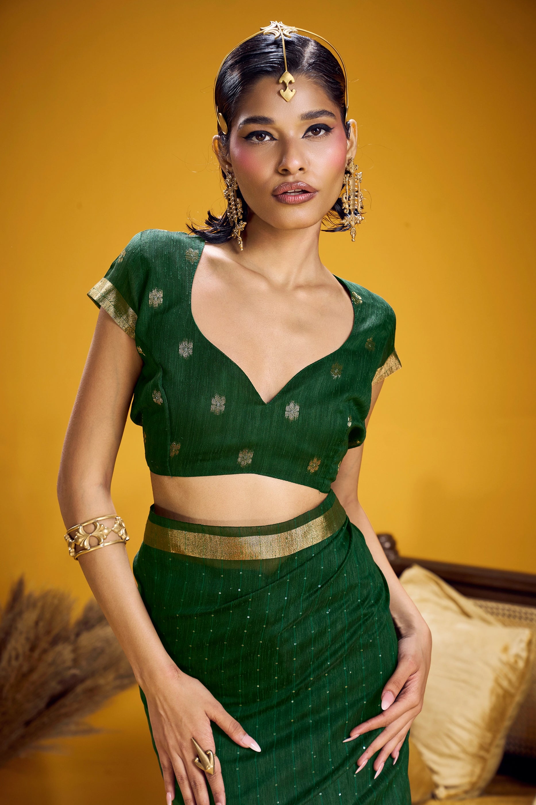Green Woven Munga Silk Saree-SAR12337_4_SareeButa.com