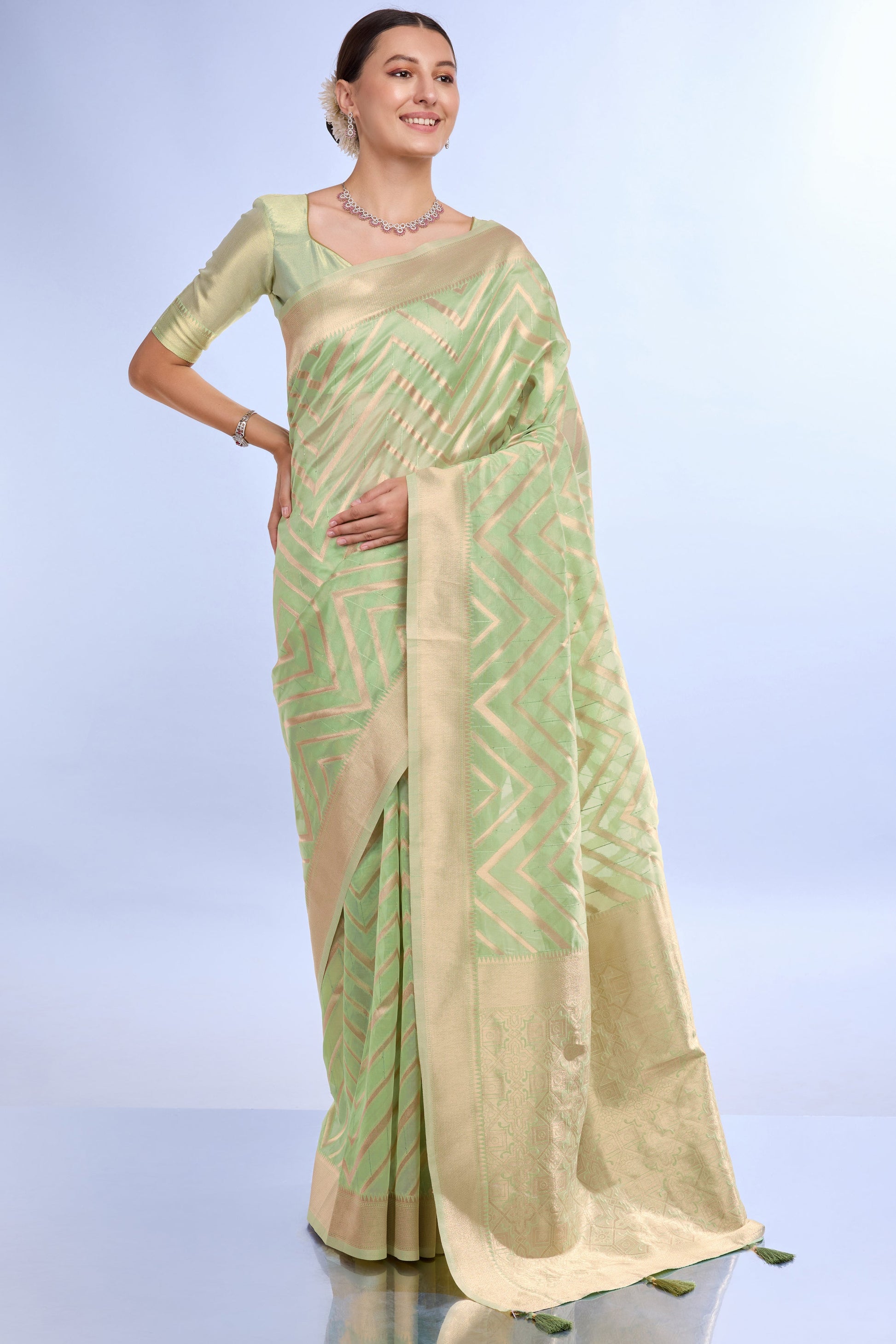 green-woven-organza-saree-zb132172_1_SareeButa.com