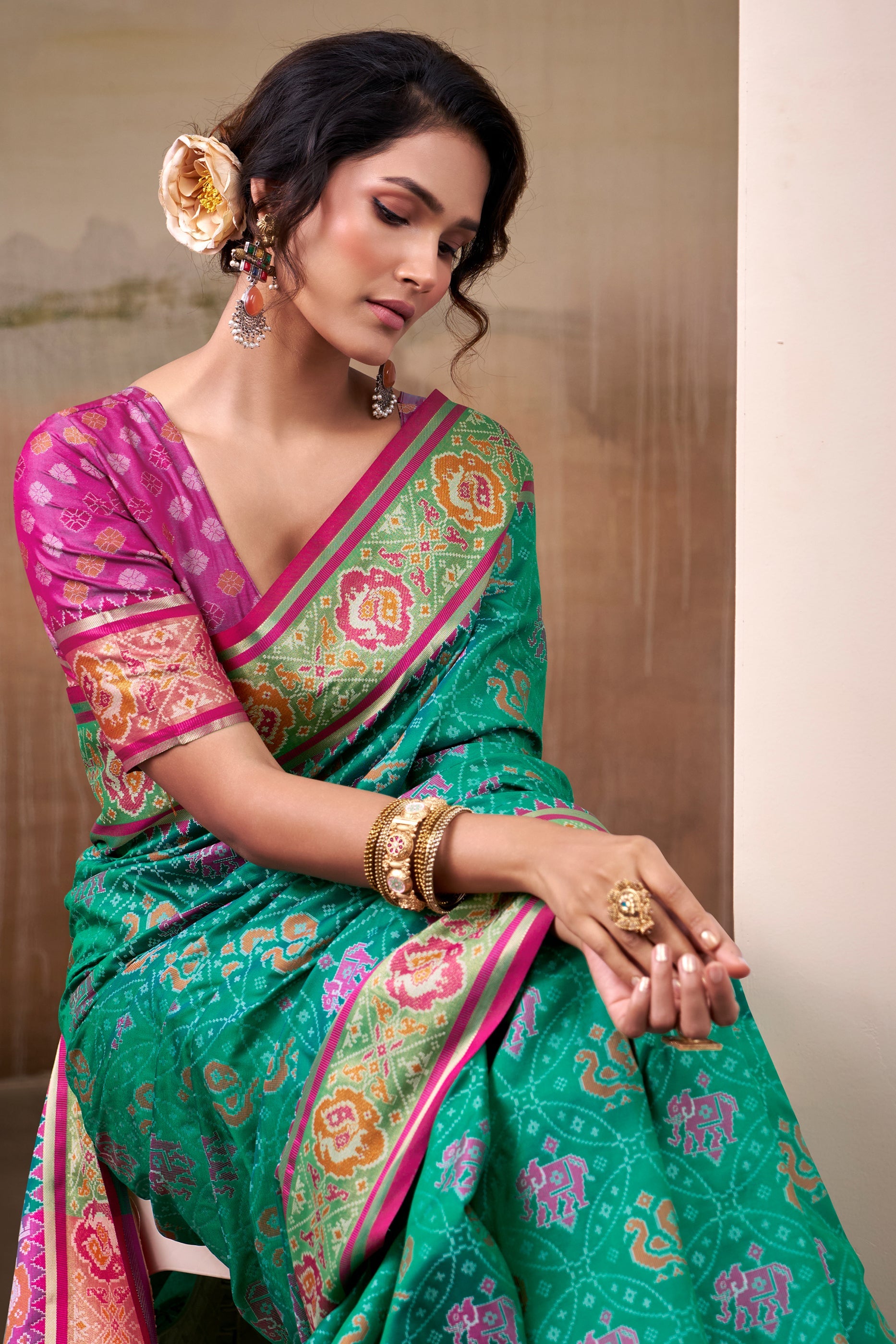 Green Woven Patola Silk Saree-SAR10022_4_SareeButa.com