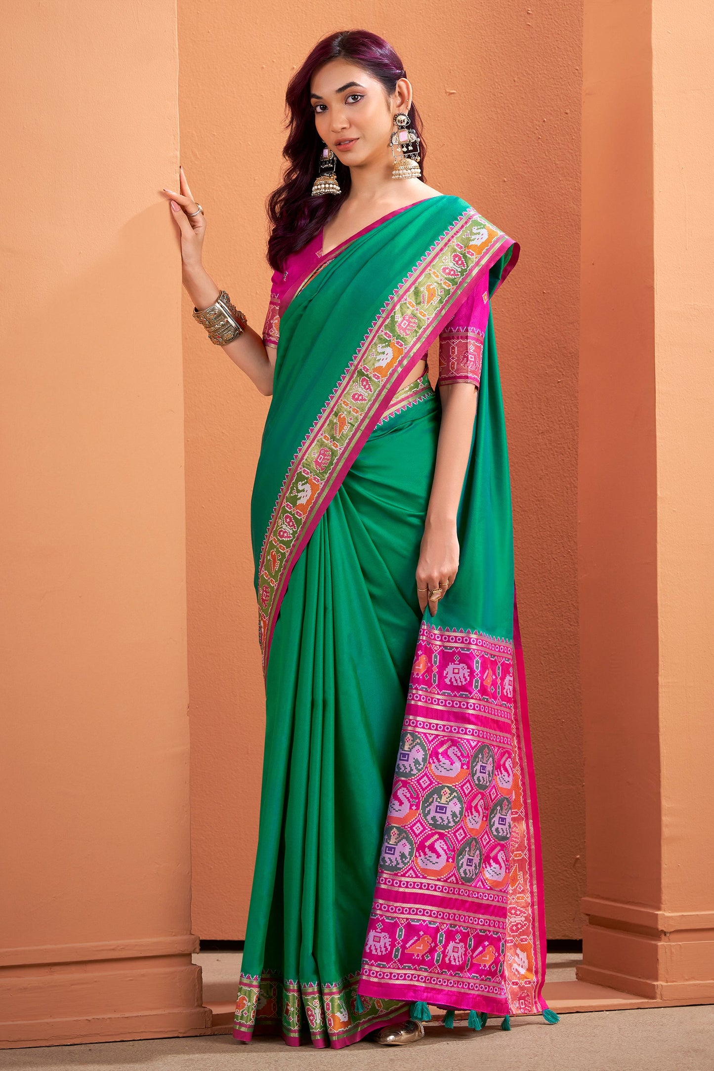 Green Woven Patola Silk Saree-SAR10033_4_SareeButa.com