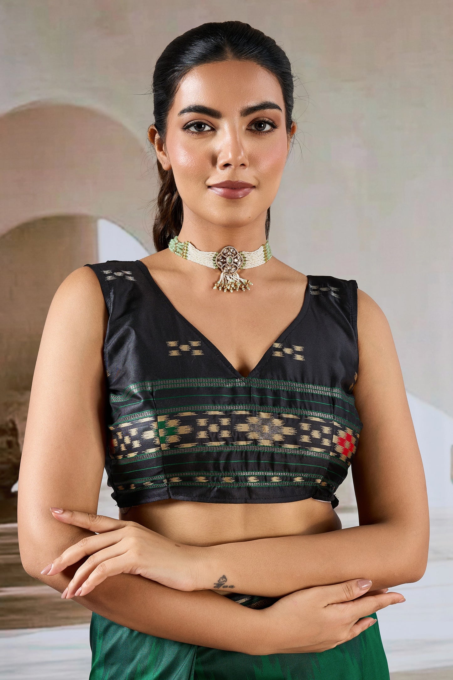 Green Woven Patola Silk Saree-SAR12418_4_SareeButa.com