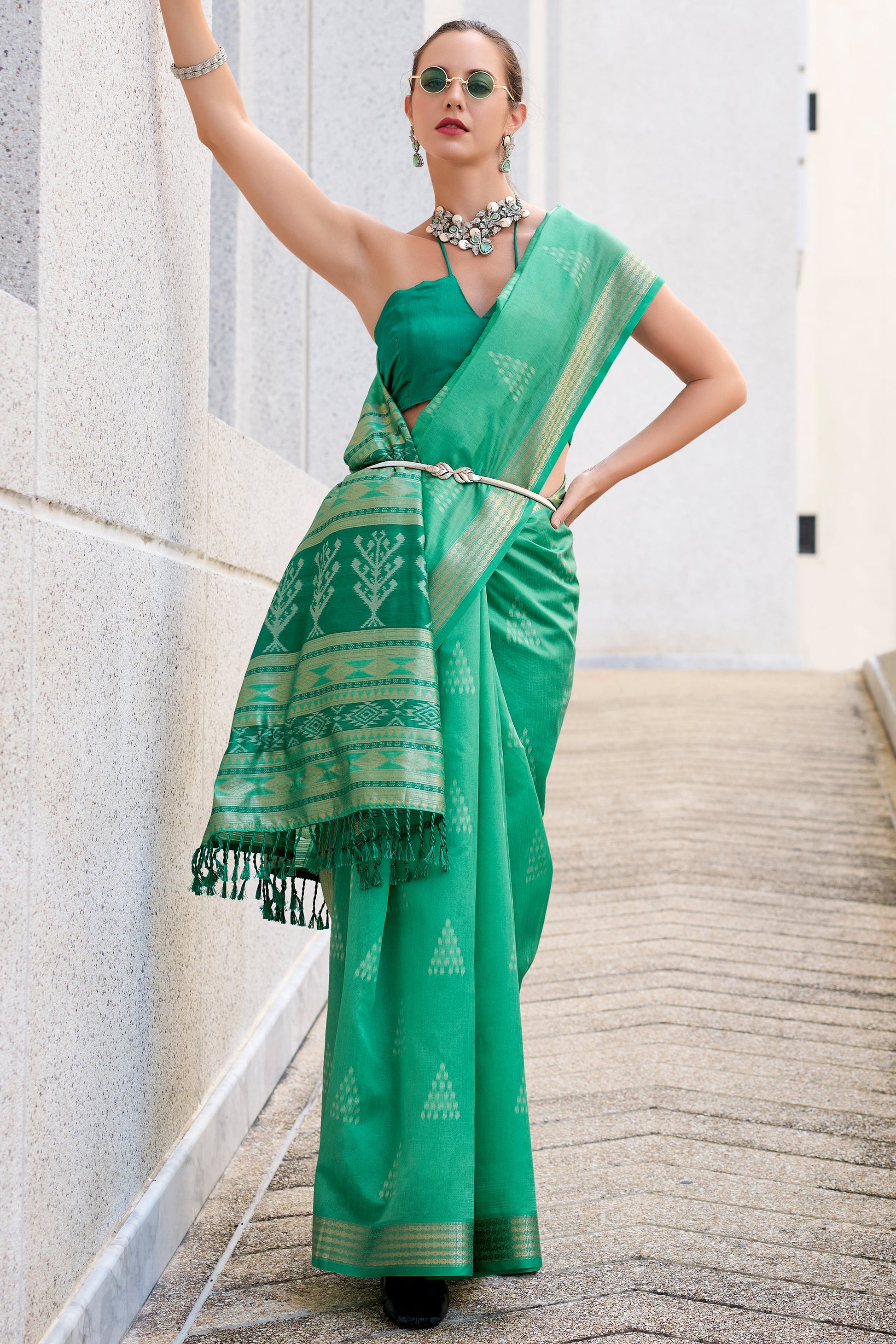 Green Woven Rayon Silk Saree-ZB133847_3_SareeButa.com