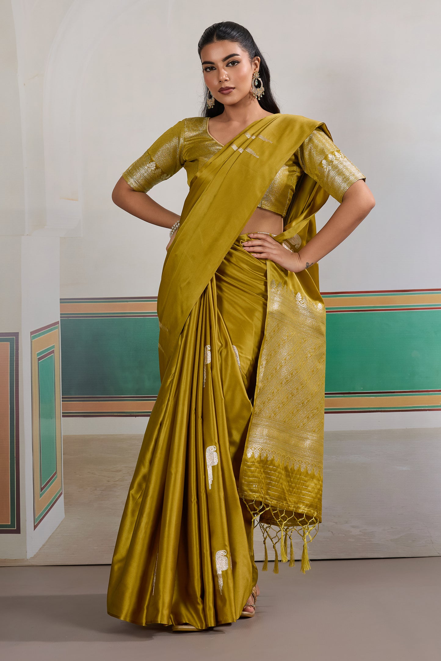 Green Woven Satin Saree-SAR12294_3_SareeButa.com