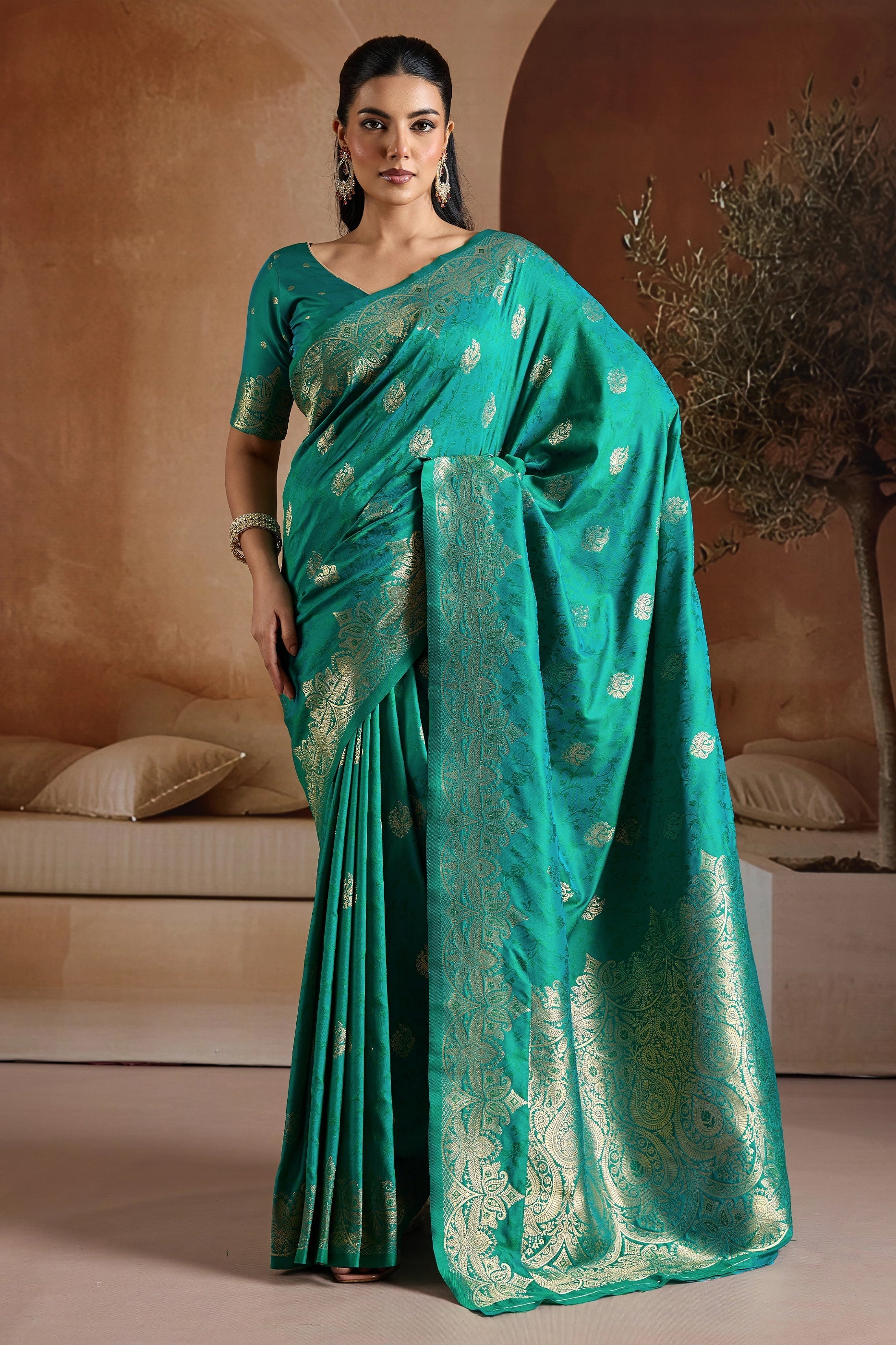 Green Woven Silk Saree-SAR11187_1_SareeButa.com