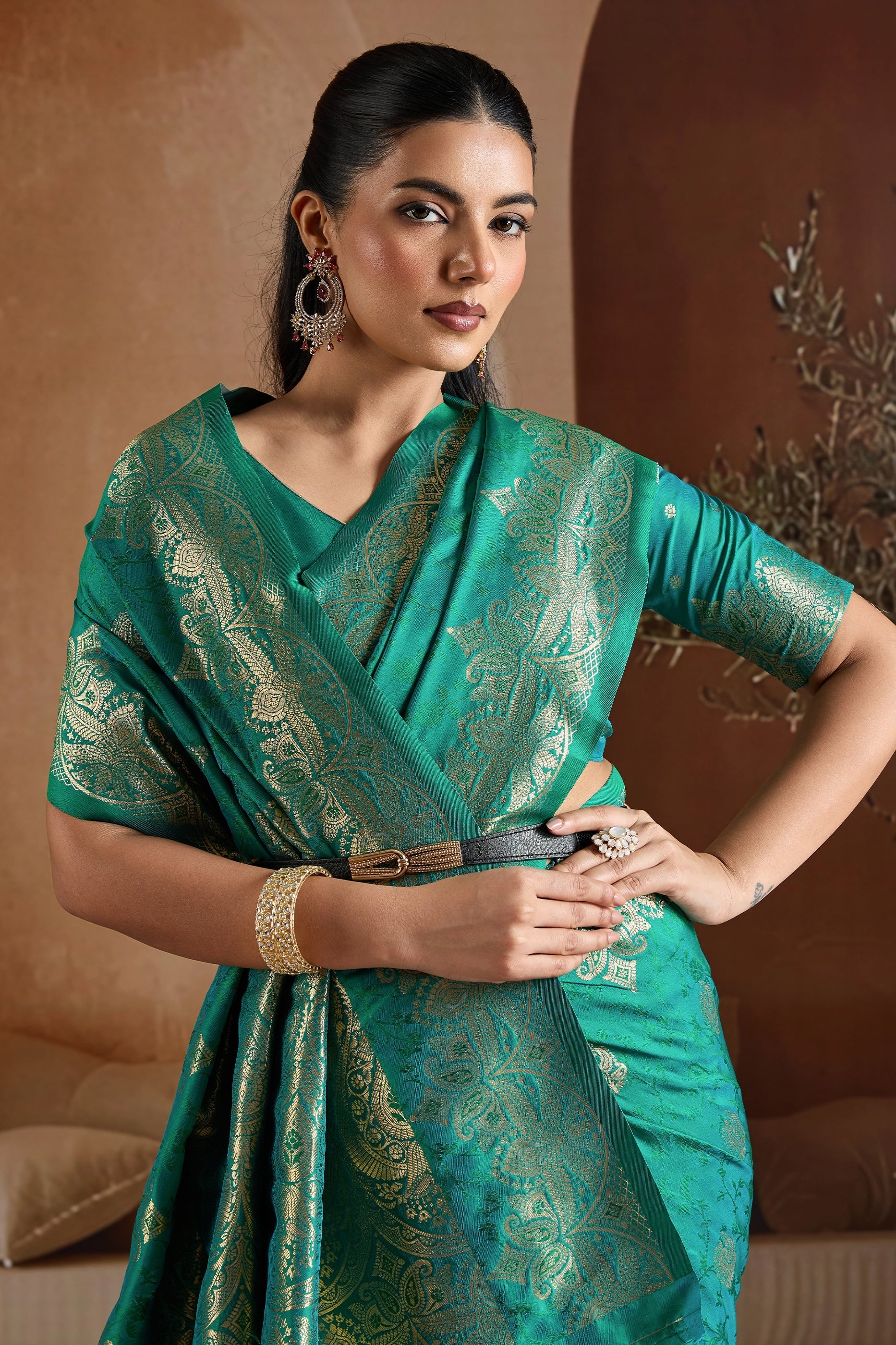 Green Woven Silk Saree-SAR11187_2_SareeButa.com