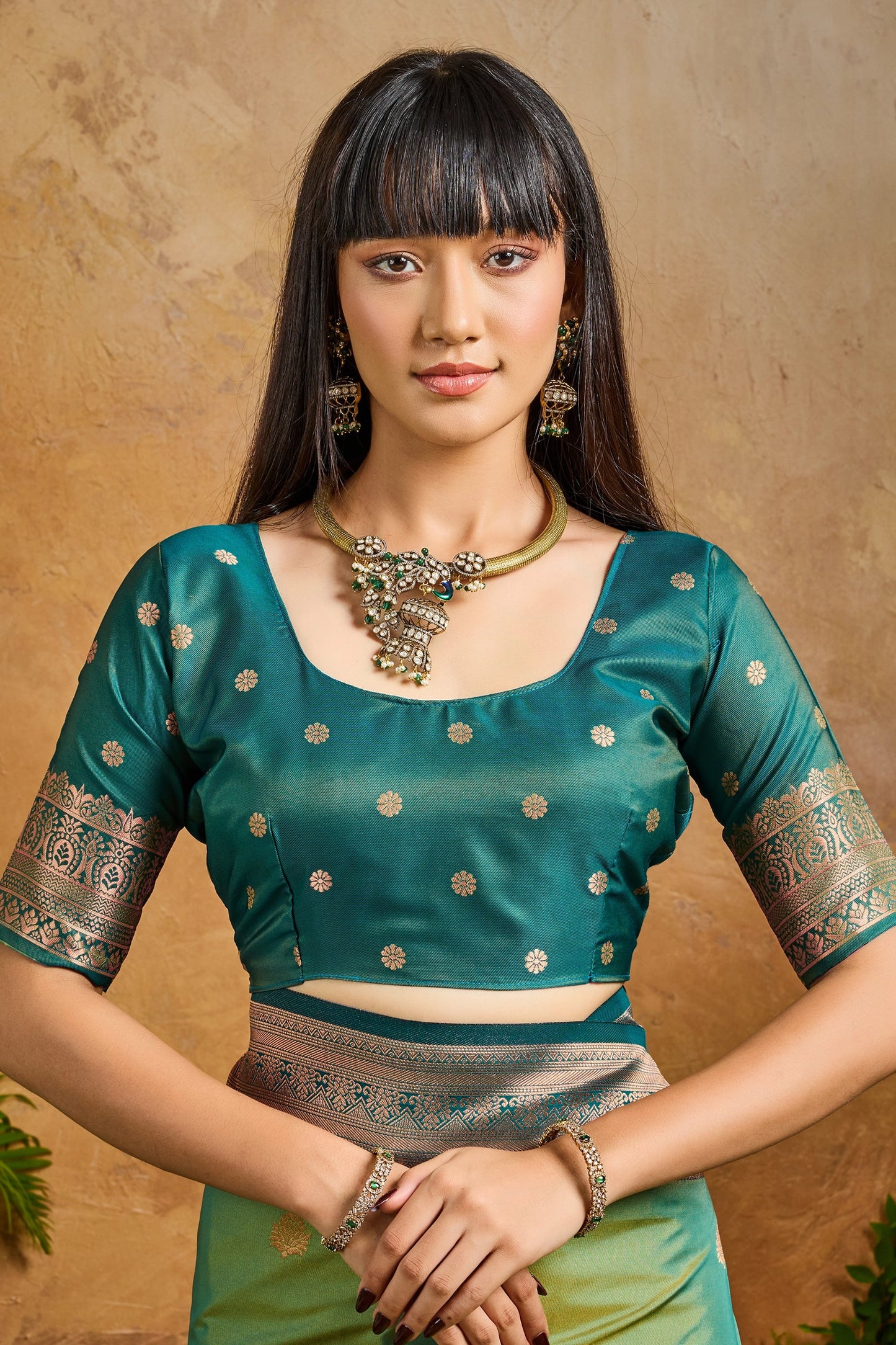 Green Woven Silk Saree-SAR11210_3_SareeButa.com