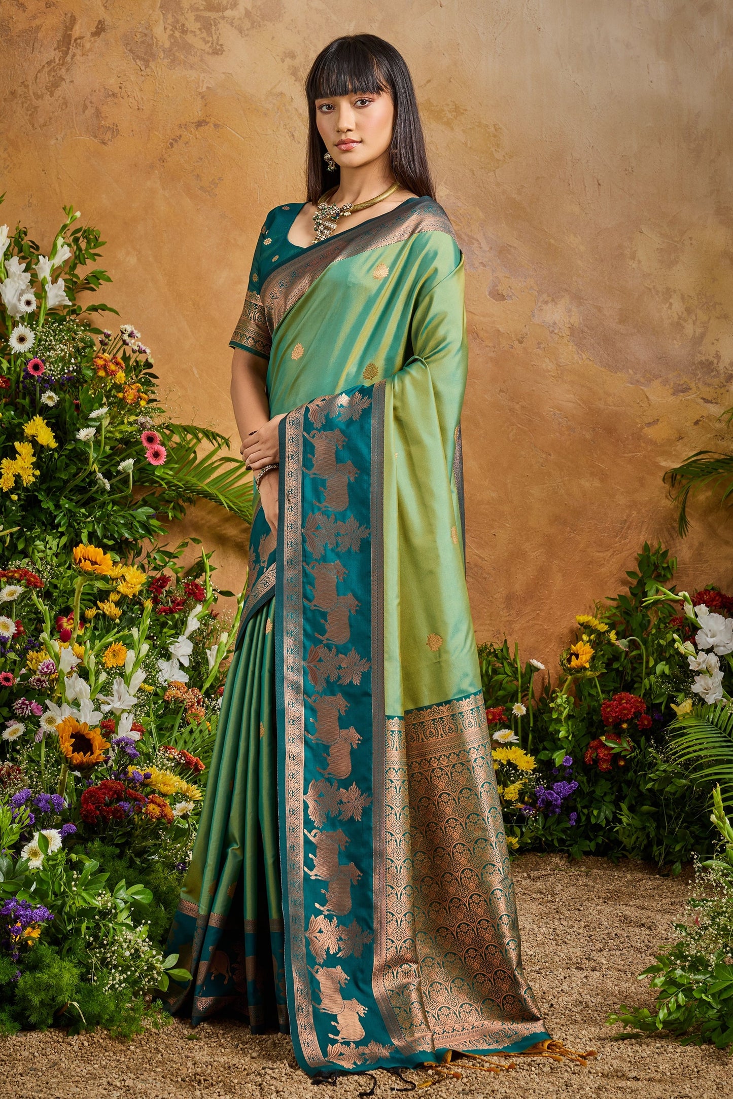 Green Woven Silk Saree-SAR11210_4_SareeButa.com