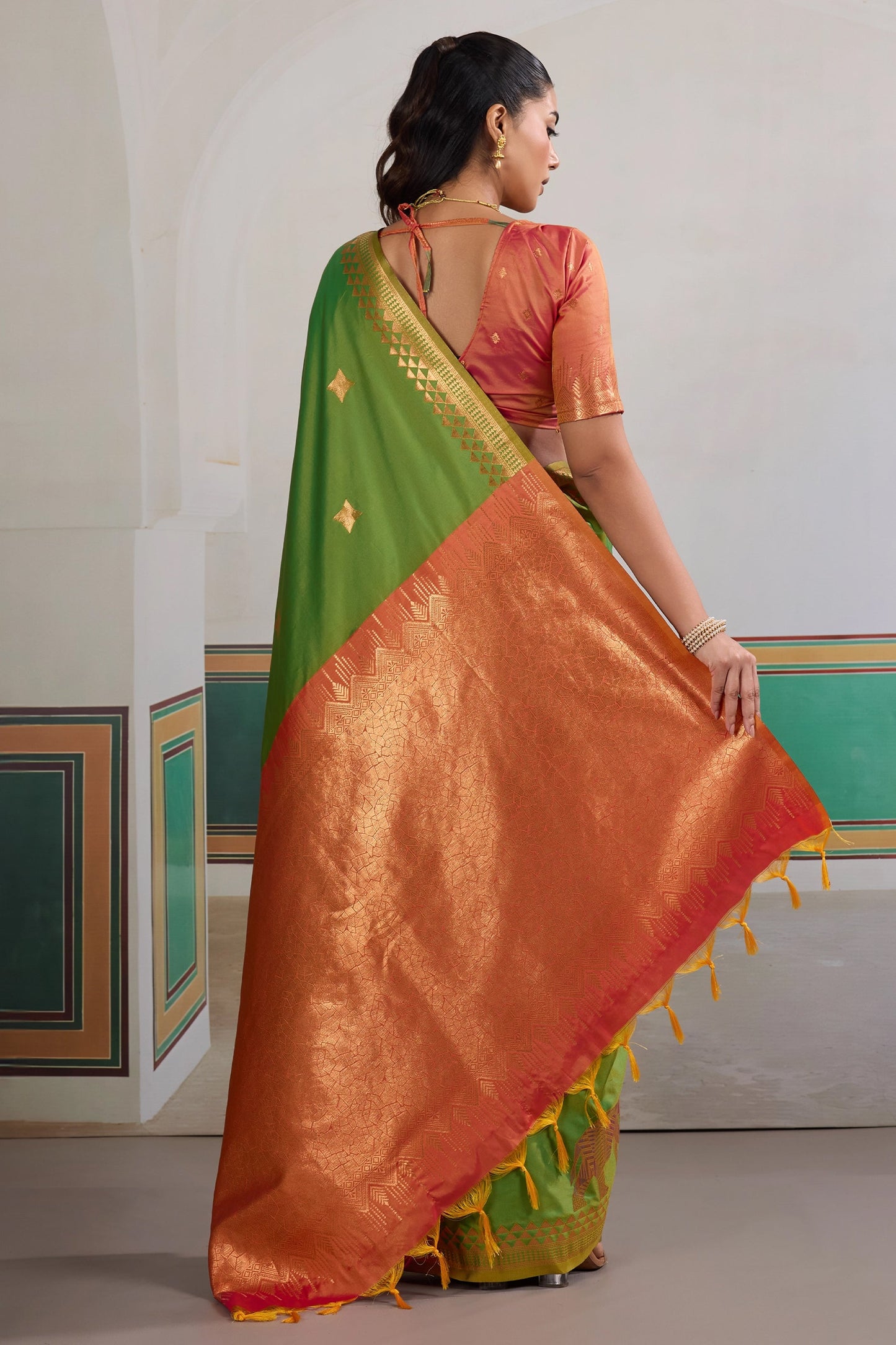 Green Woven Silk Saree-SAR11467_3_SareeButa.com