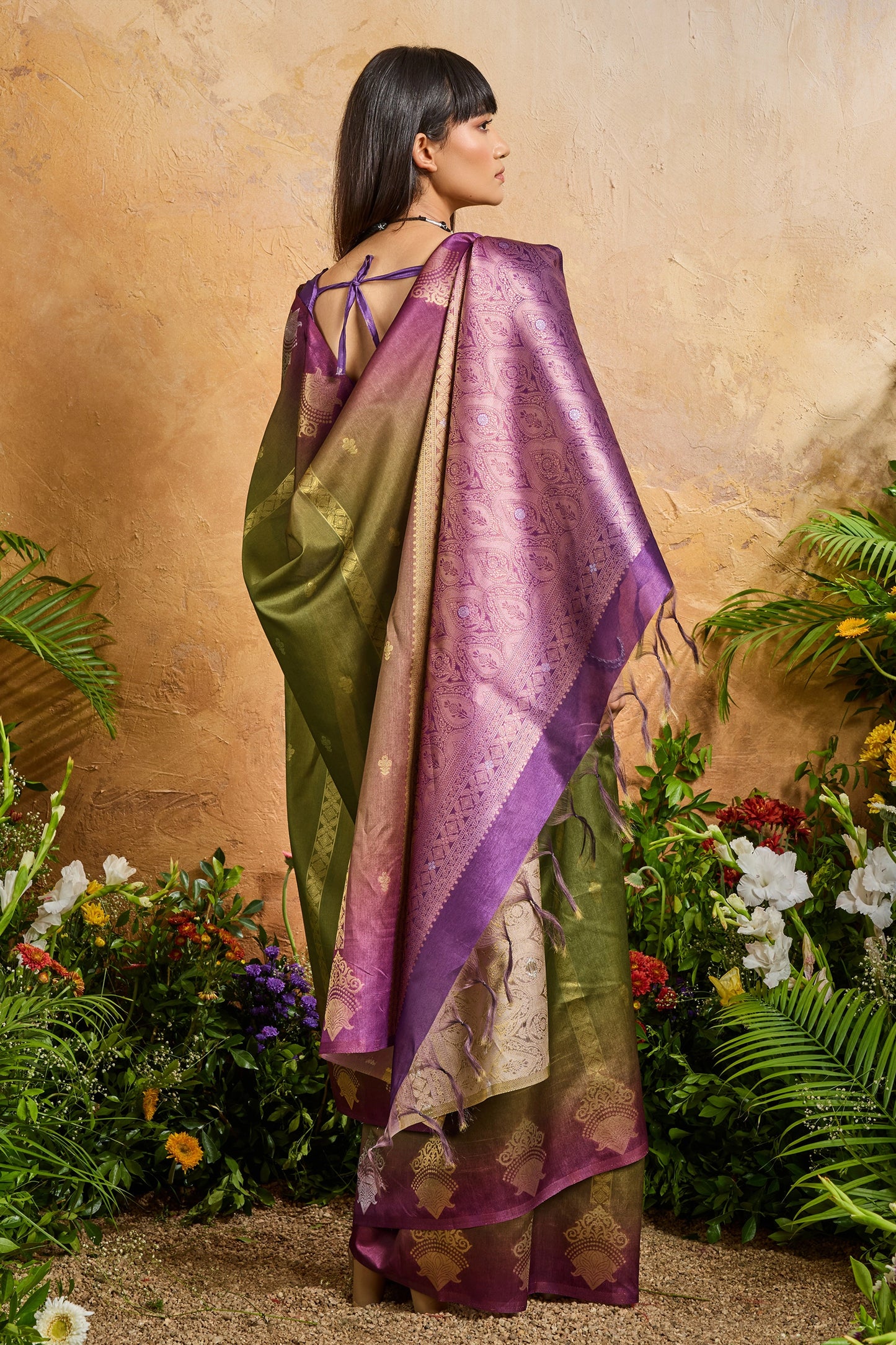 Green Woven Silk Saree-SAR11938_3_SareeButa.com
