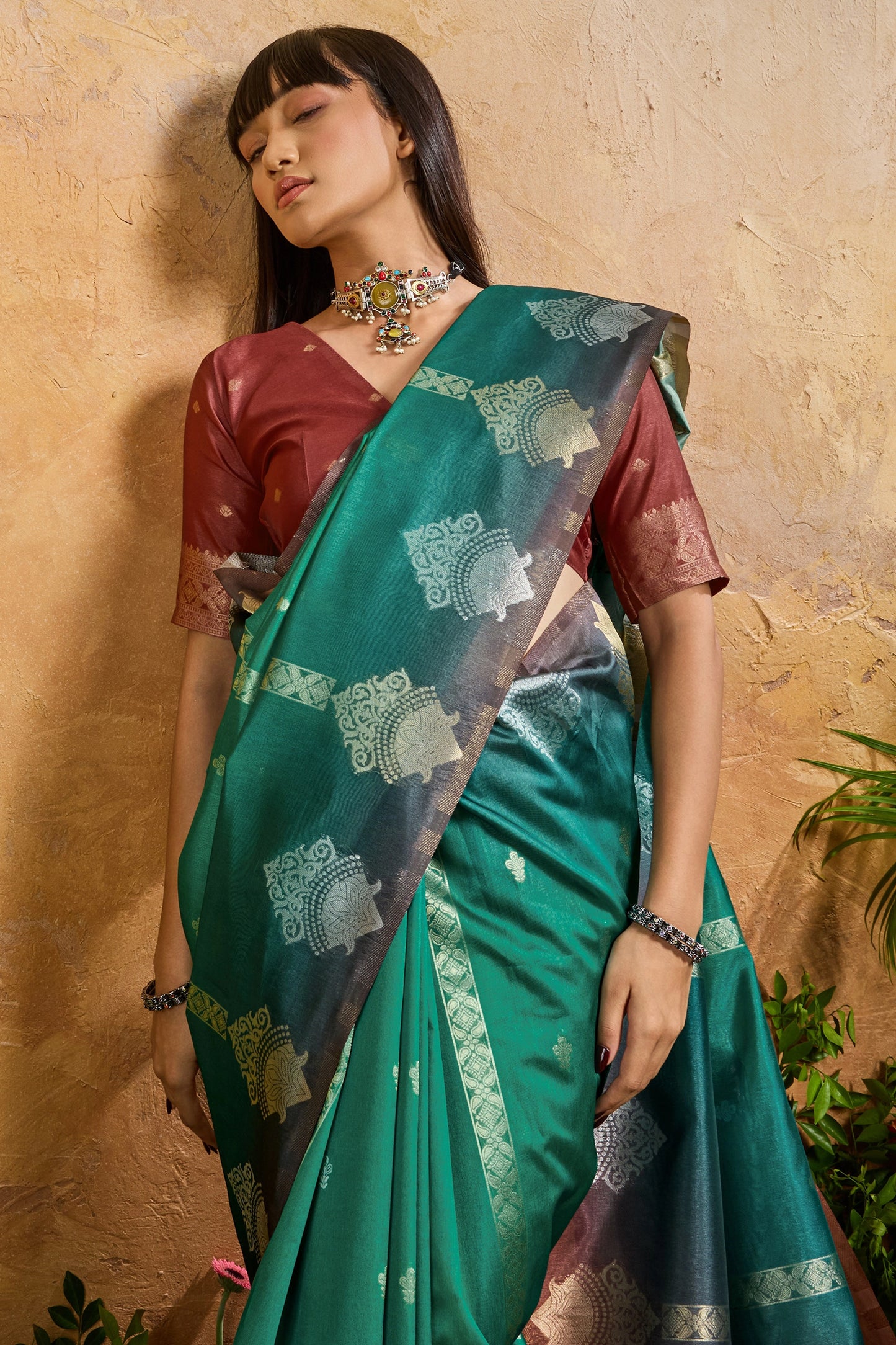 Green Woven Silk Saree-SAR11940_2_SareeButa.com