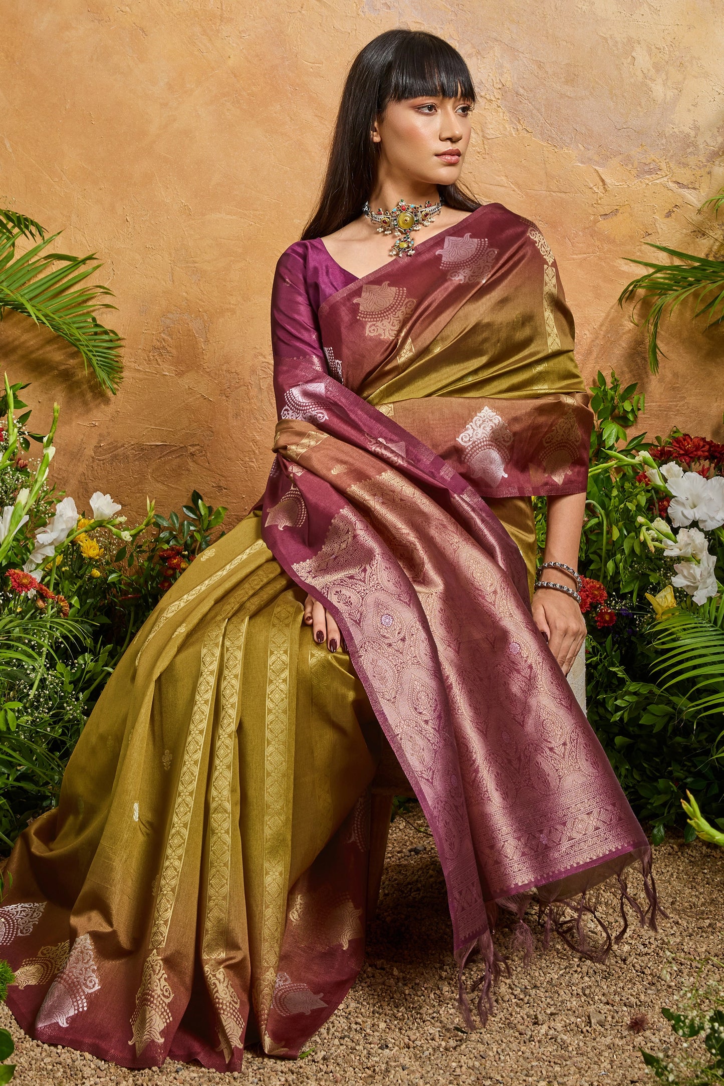 Green Woven Silk Saree-SAR11943_3_SareeButa.com