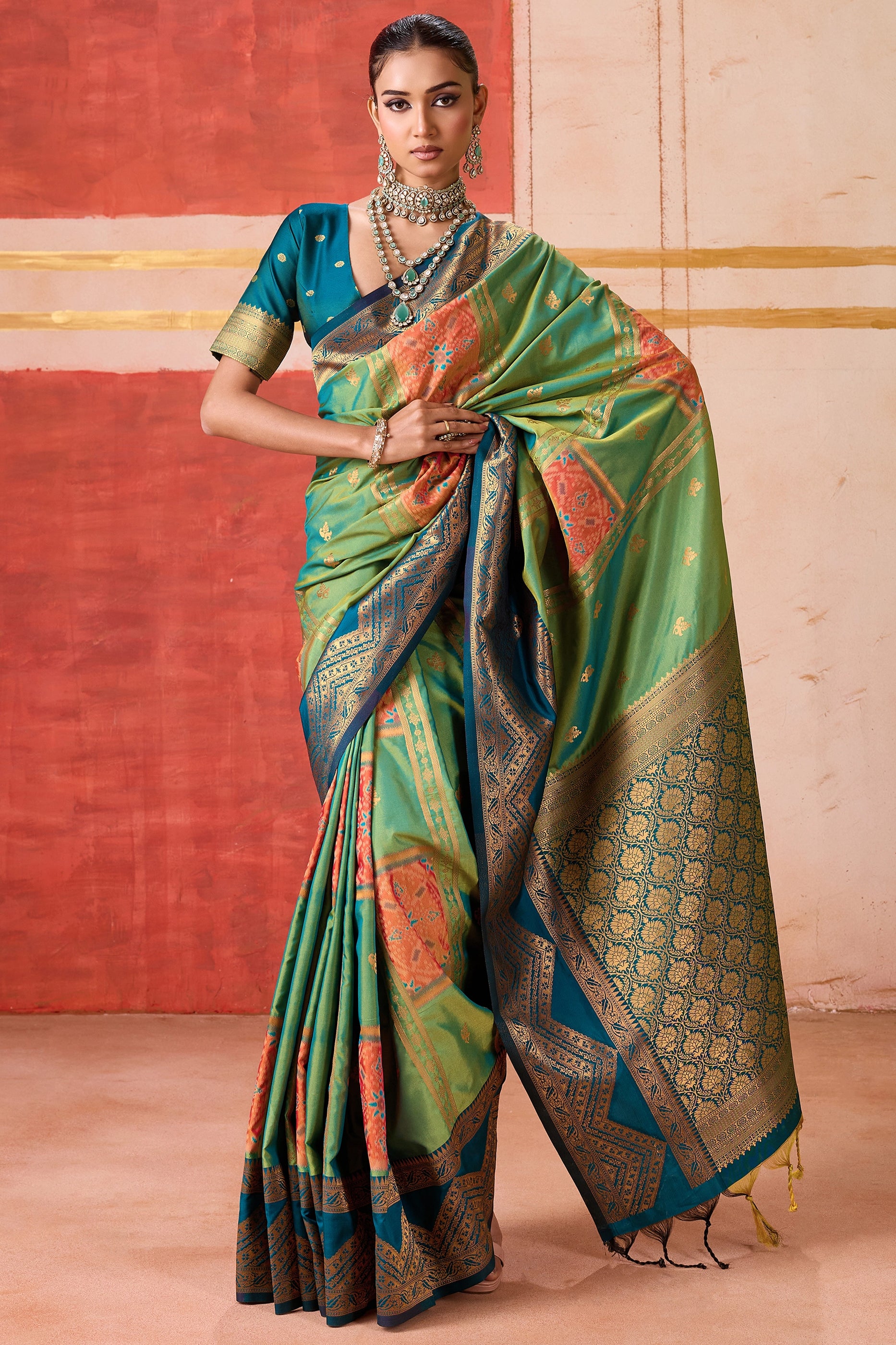 Green Woven Silk Saree-SAR11959_1_SareeButa.com