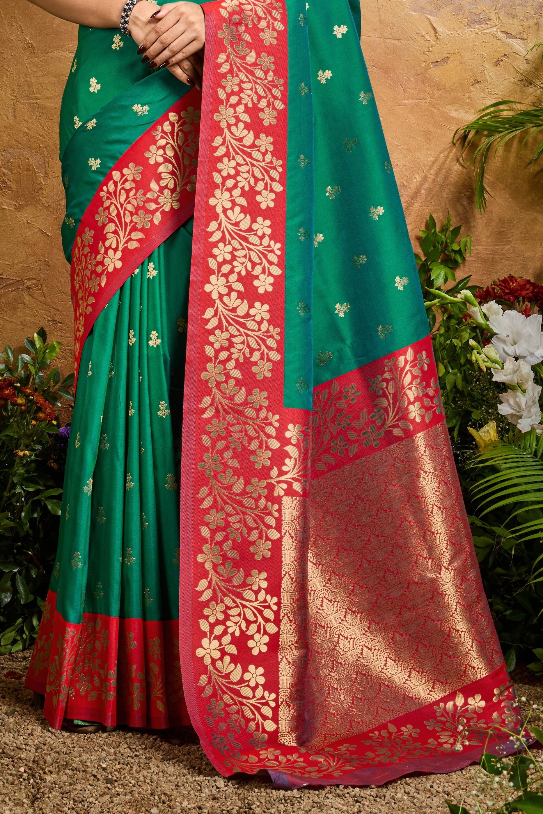 Green Woven Silk Saree-SAR12322_5_SareeButa.com