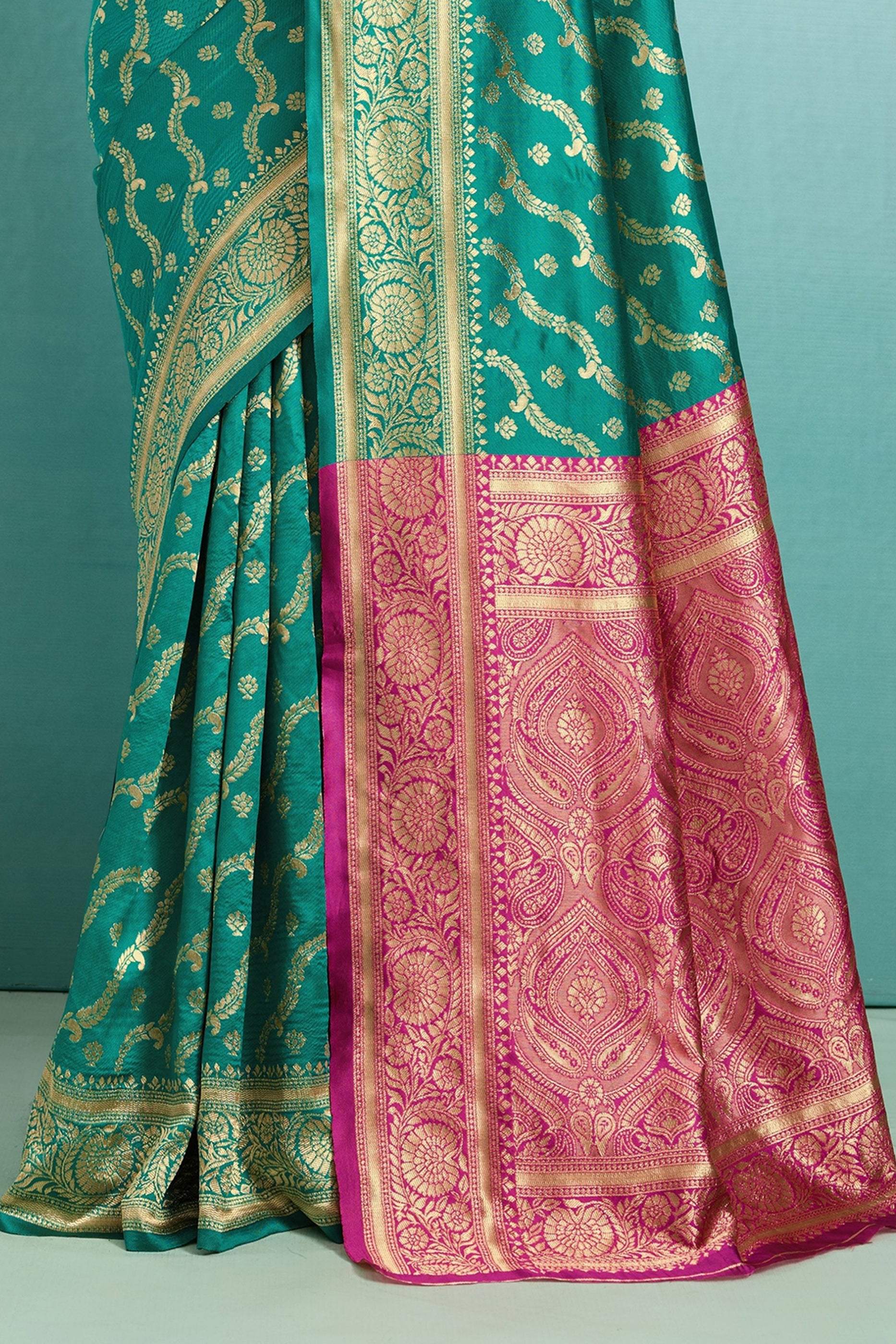 Green Woven Silk Saree-SAR12512_5_SareeButa.com