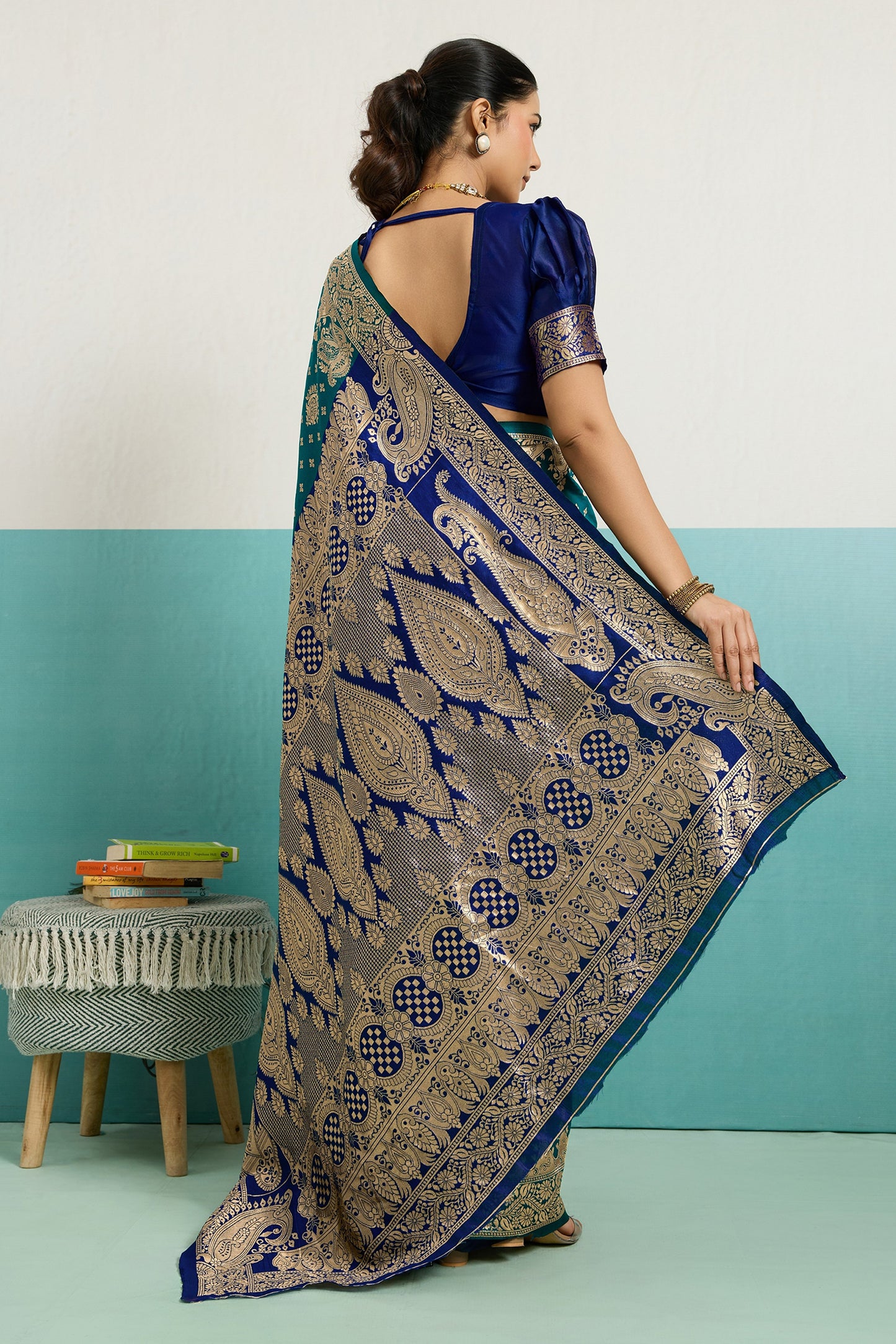 Green Woven Silk Saree-SAR12517_3_SareeButa.com