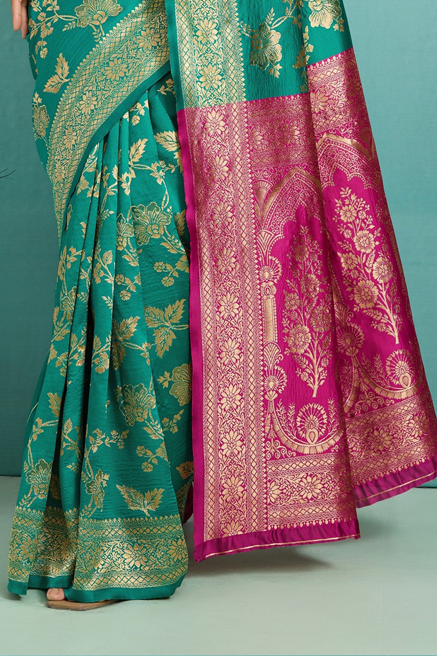 Green Woven Silk Saree-SAR12520_5_SareeButa.com