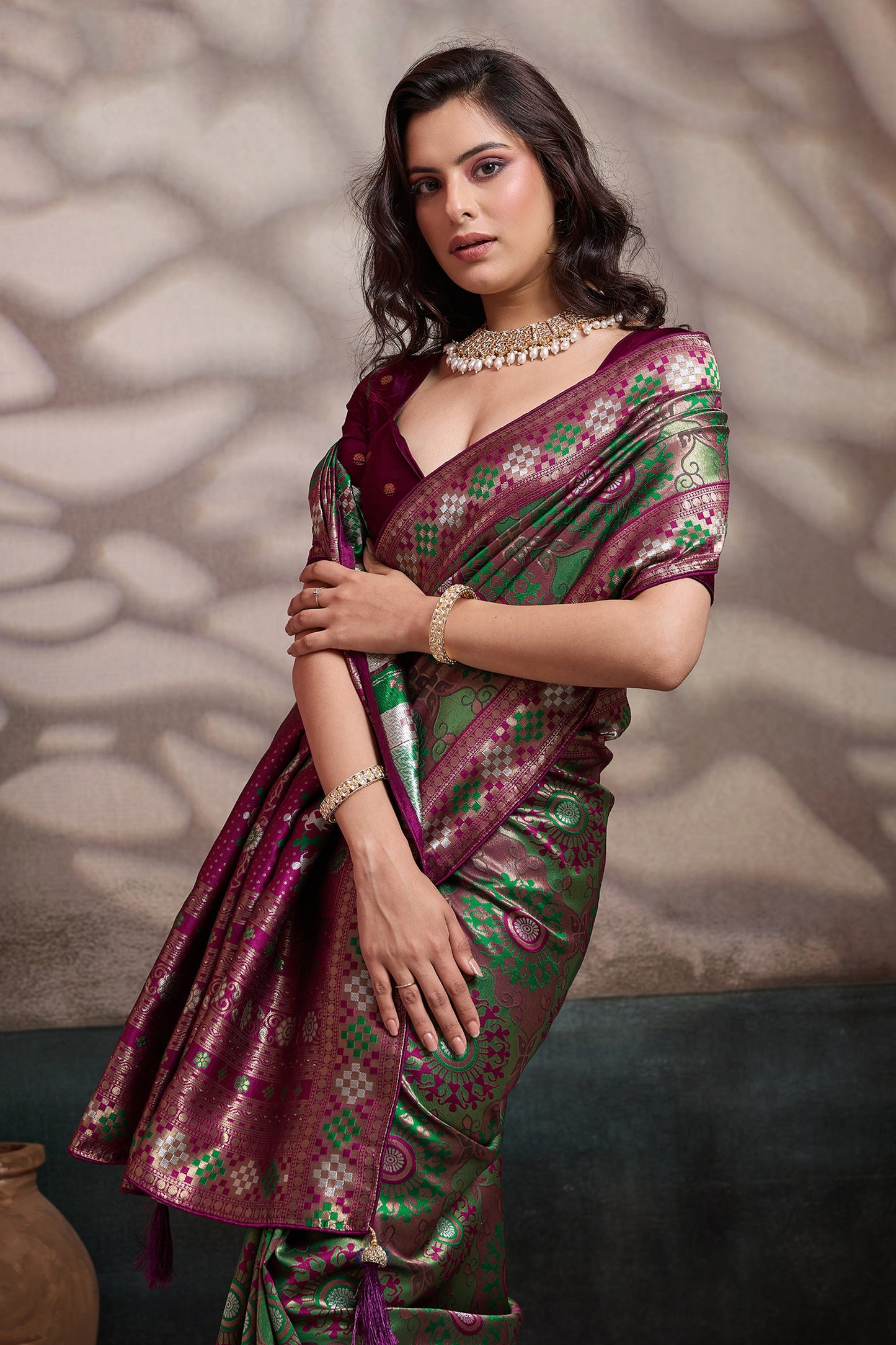 Green Woven Silk Saree-SAR12548_3_SareeButa.com