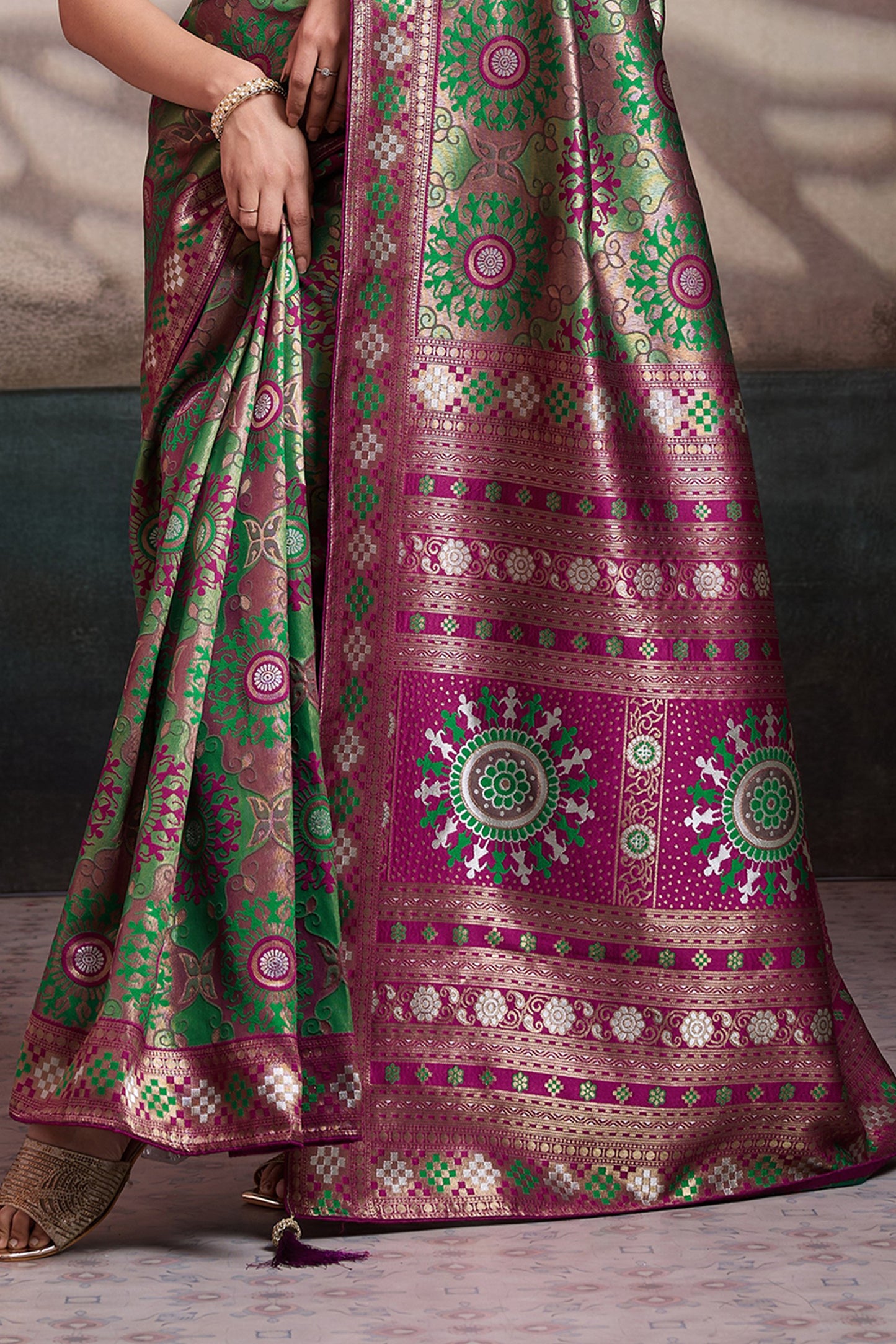 Green Woven Silk Saree-SAR12548_5_SareeButa.com