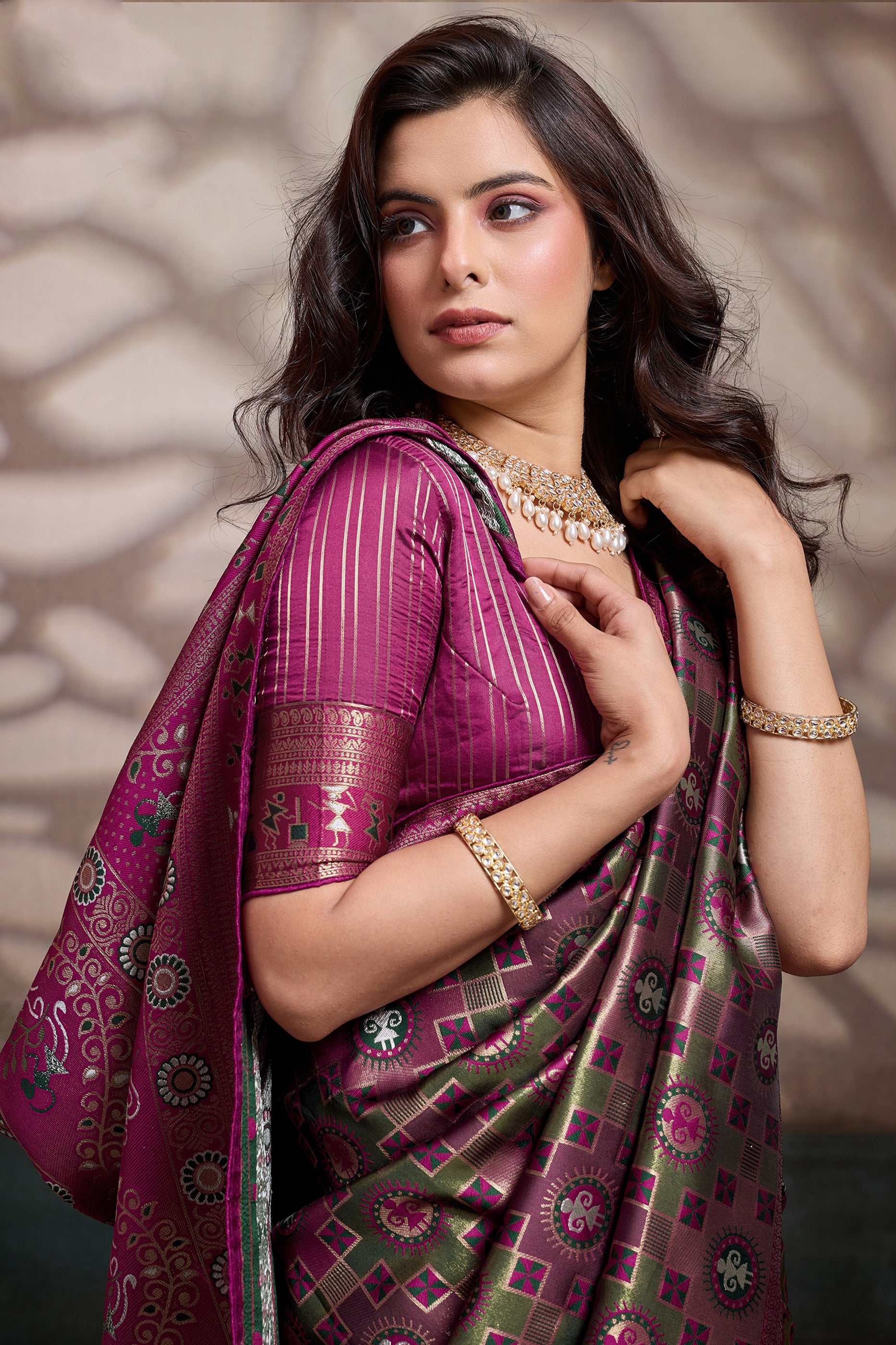 Green Woven Silk Saree-SAR12550_2_SareeButa.com