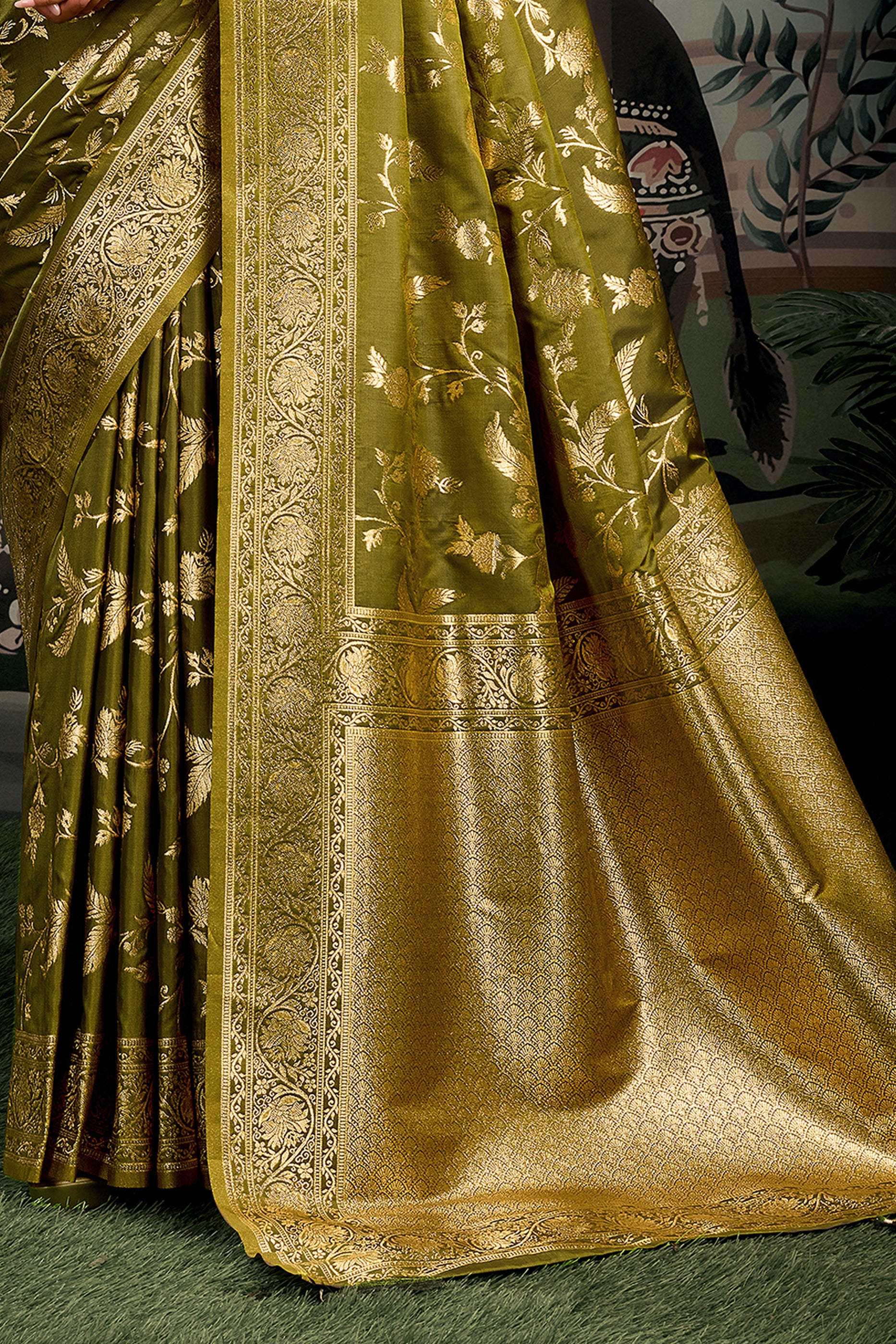 Green Woven Silk Saree-SAR12619_5_SareeButa.com