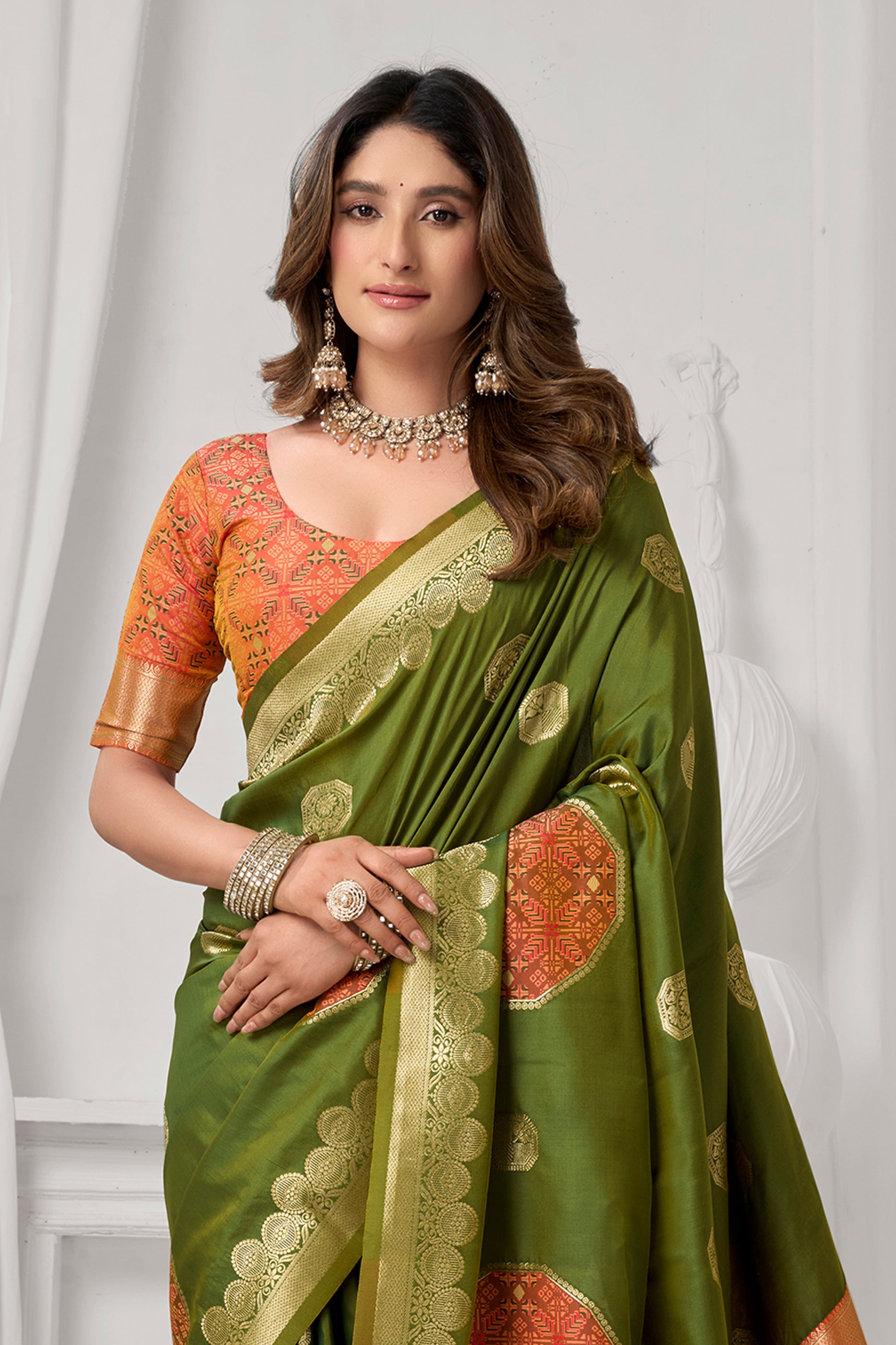 Green Woven Silk Saree-SAR12675_2_SareeButa.com