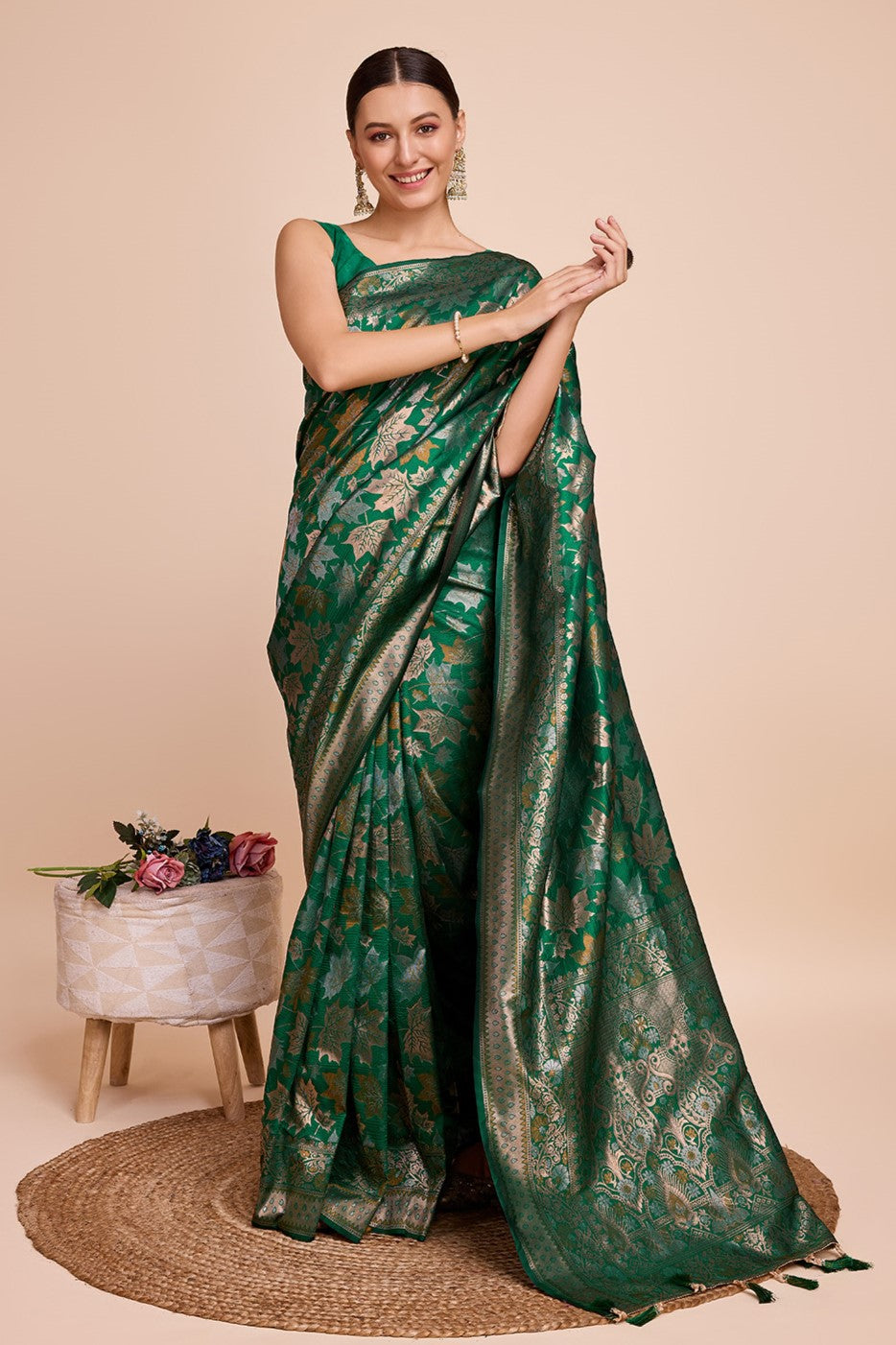 green-woven-silk-saree-zb131441_4_SareeButa.com