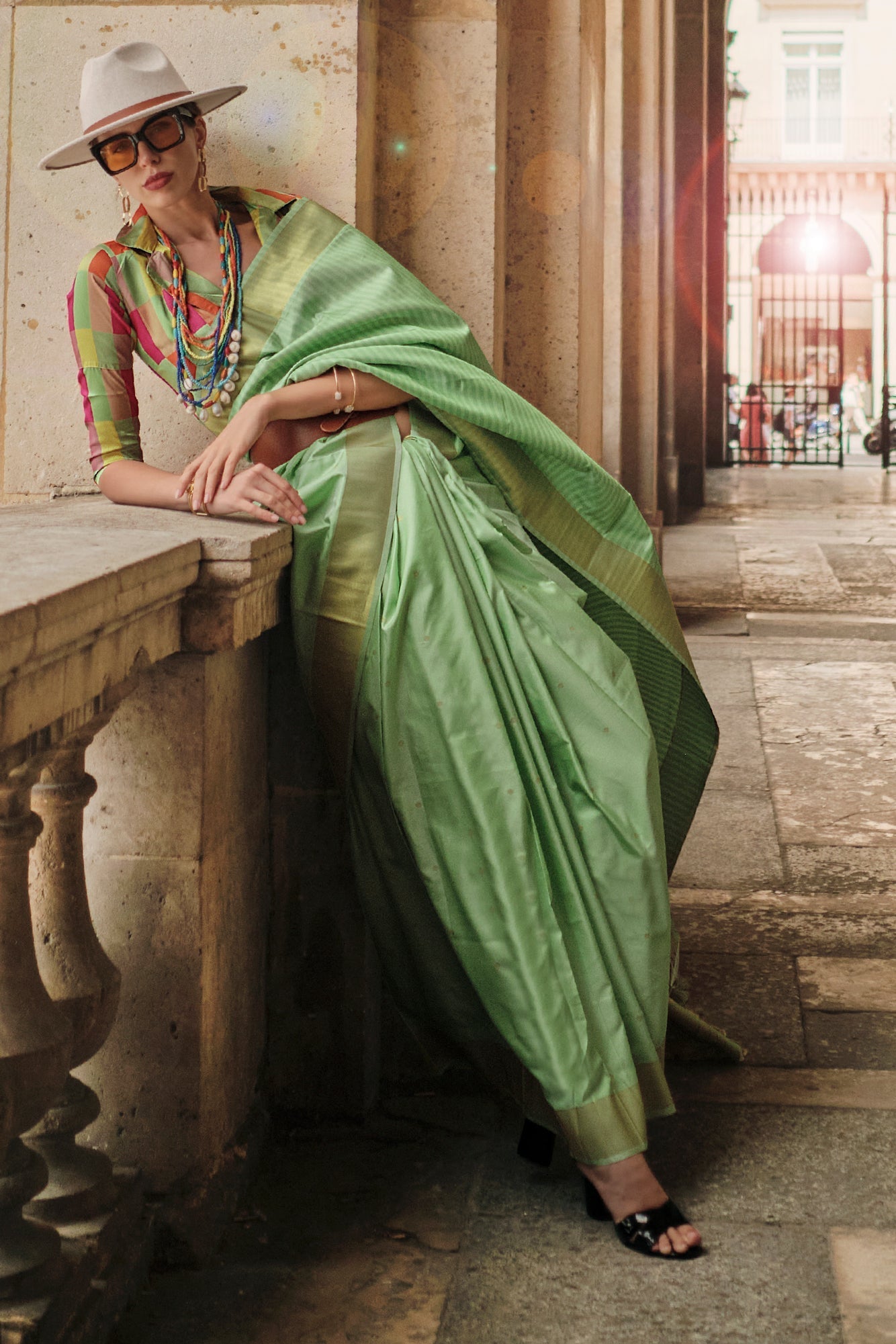 green-woven-silk-saree-zb132013_2_SareeButa.com