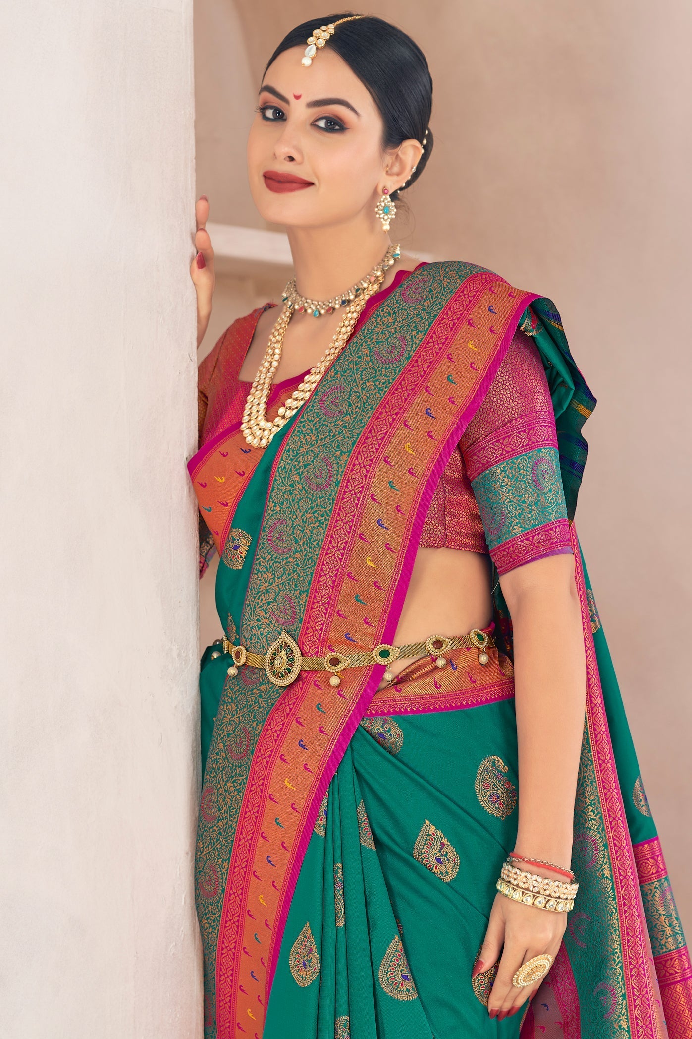 green-woven-silk-saree-zb132367_2_SareeButa.com