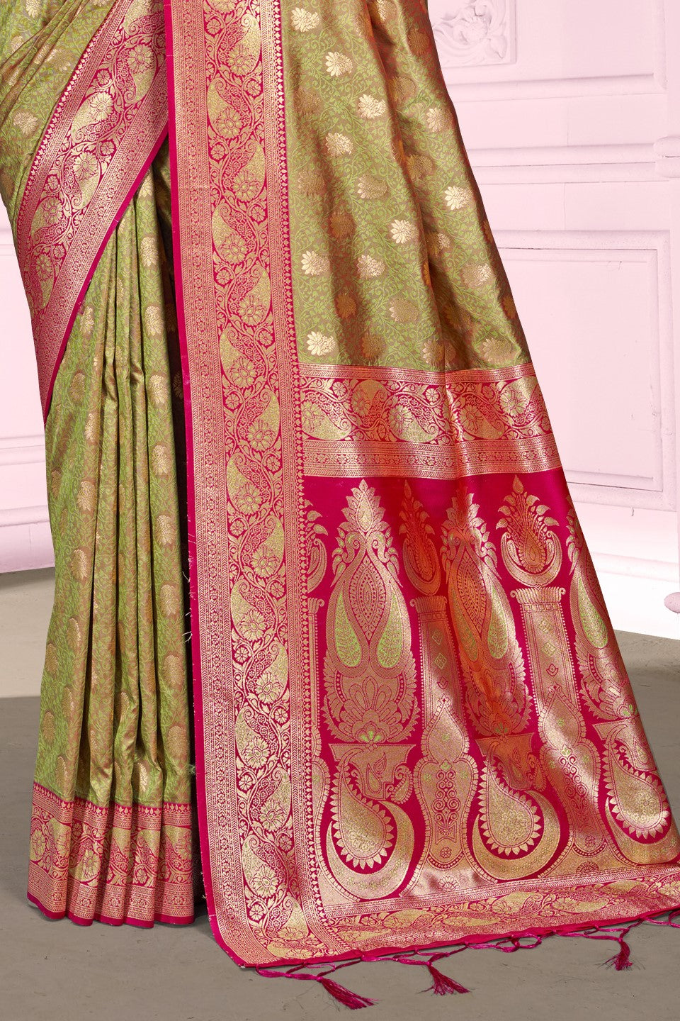 green-woven-silk-saree-zb132936_3_SareeButa.com