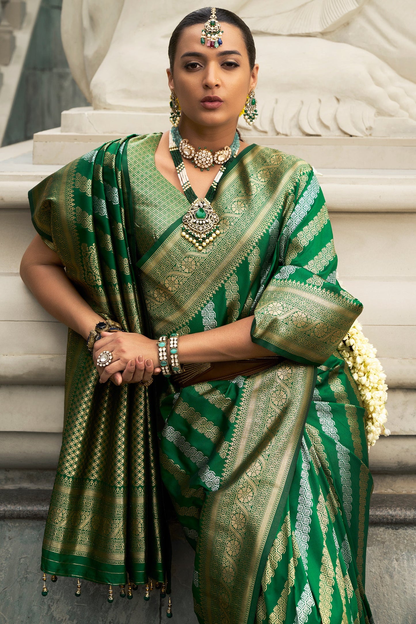 Green Woven Silk Saree-ZB133528_2_SareeButa.com